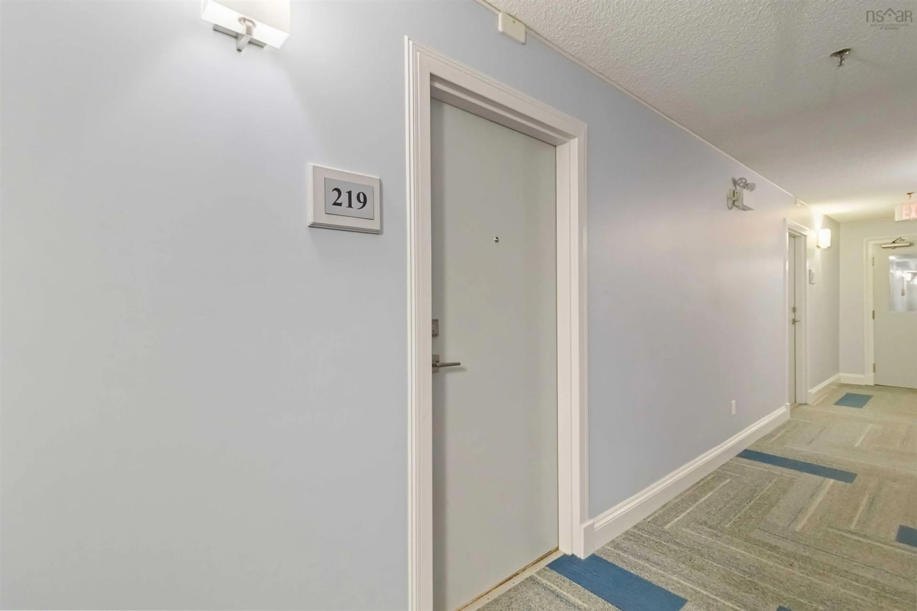 Indoor foyer for 15 Knightsridge Dr #219, Halifax Nova Scotia B3M 3S9