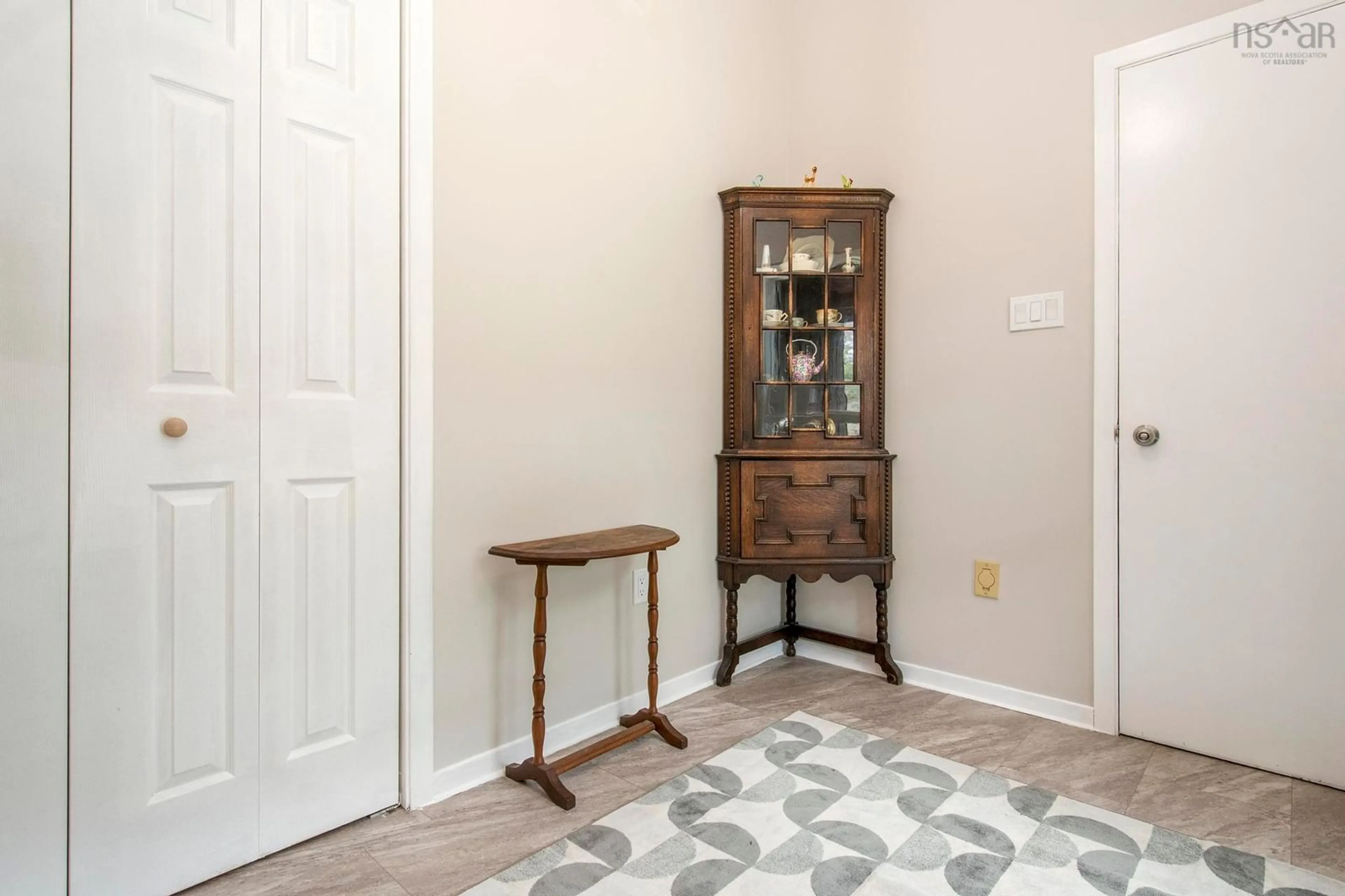 Indoor entryway for 37 Birch Dr, Meadowvale Nova Scotia B0P 1R0