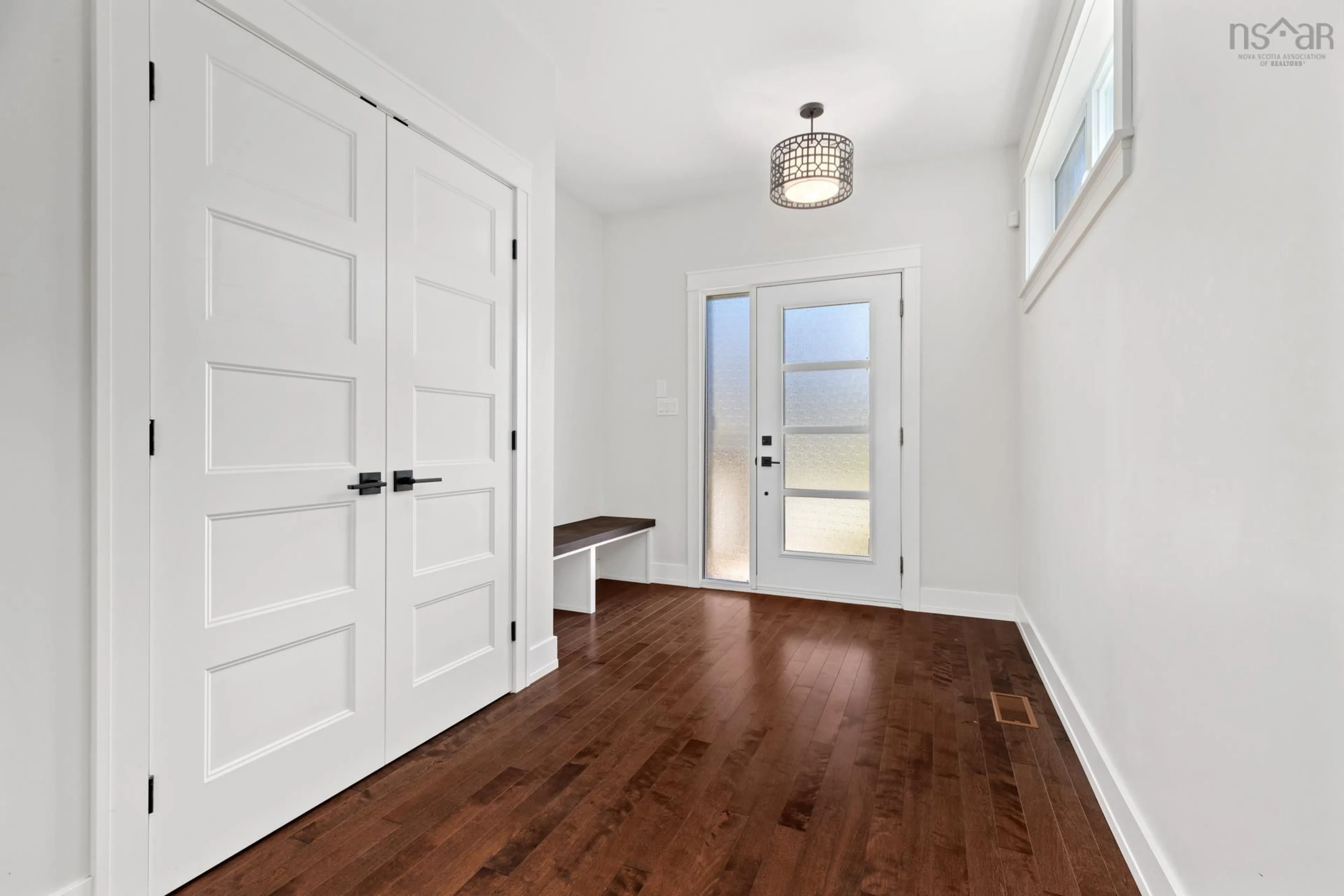Indoor entryway for 395 Fleetview Dr, Halifax Nova Scotia B3M 4V4
