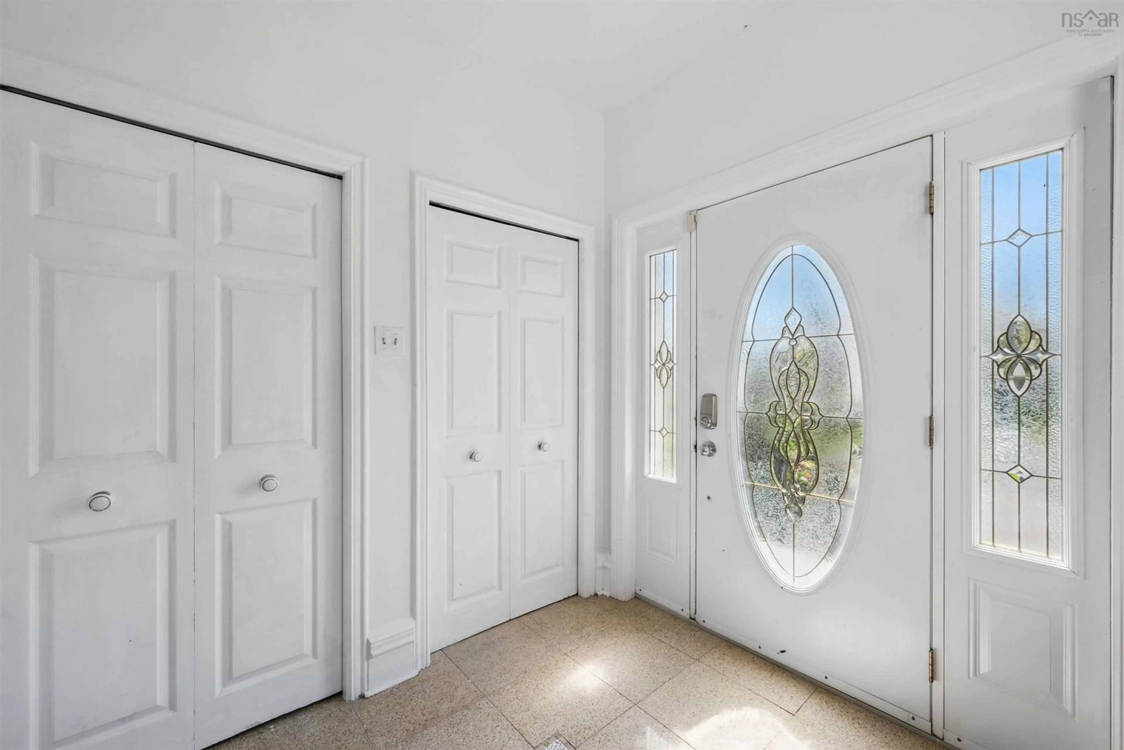 Indoor entryway for 764 Bower Rd, Halifax Nova Scotia B3H 3B1
