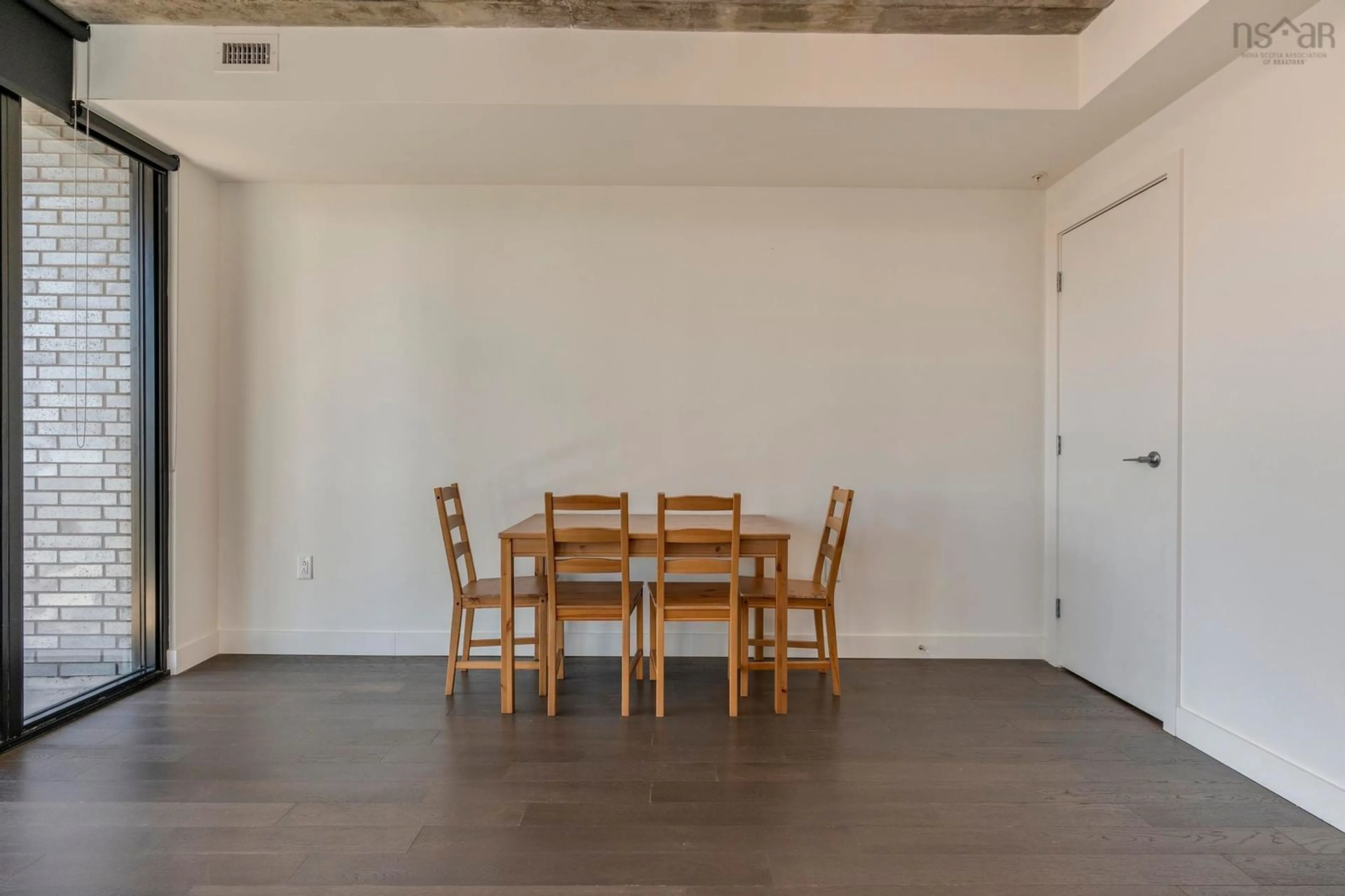 A pic of a room for 1048 Wellington St #813, Halifax Nova Scotia B3H 0C2
