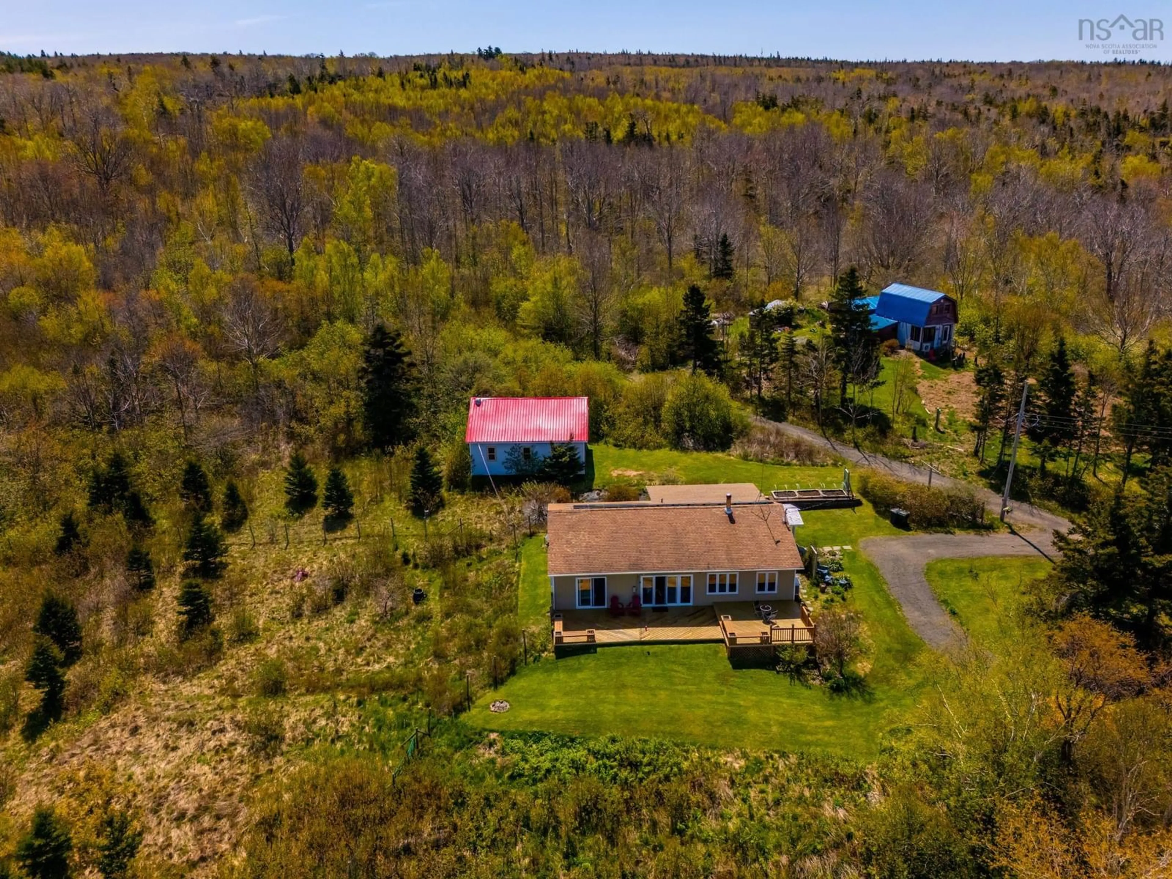 A pic from outside/outdoor area/front of a property/back of a property/a pic from drone, unknown for 225 Granville Rd, Victoria Beach Nova Scotia B0S 1A0
