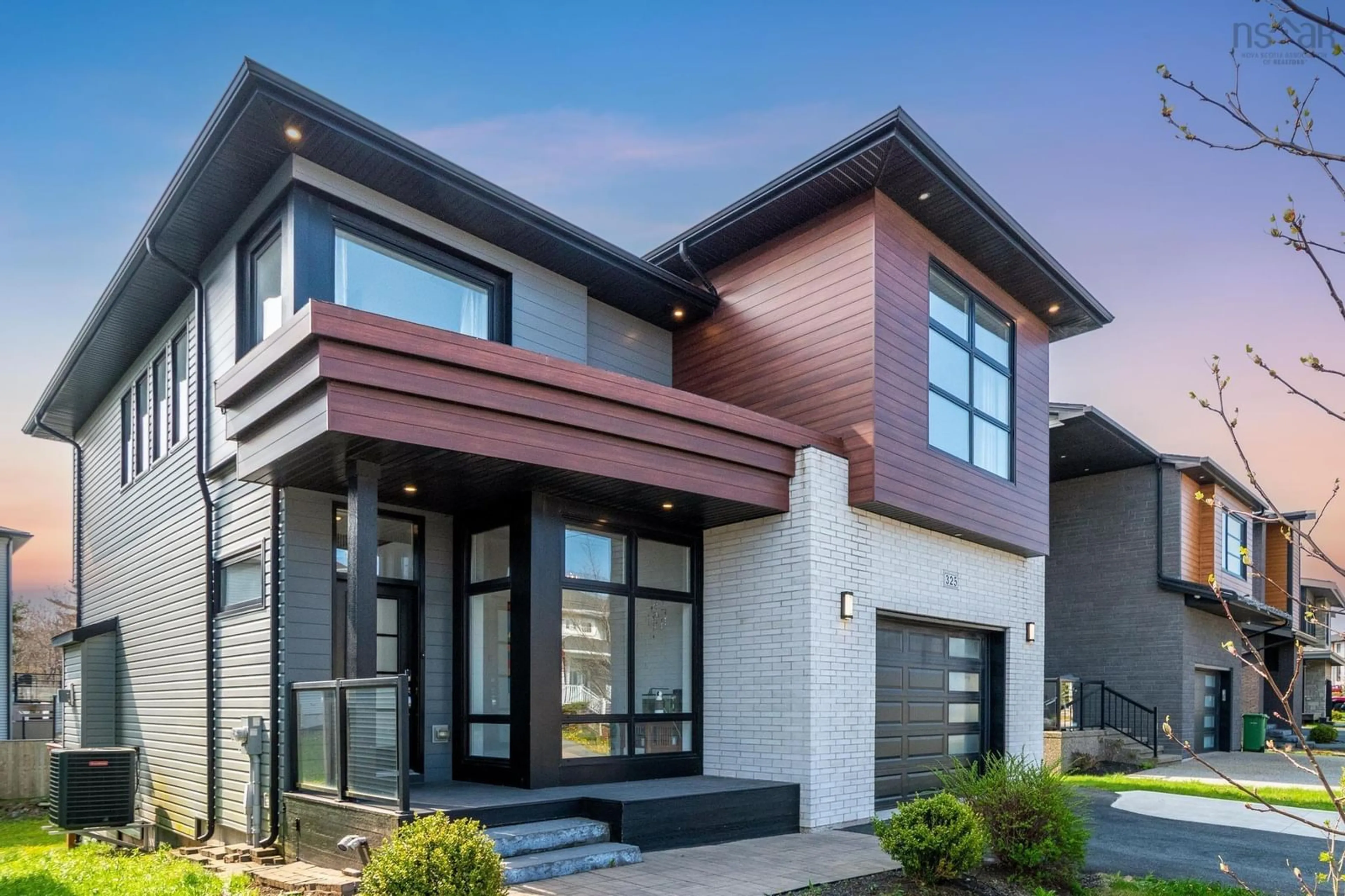 Home with brick exterior material, street for 325 Transom Dr, Halifax Nova Scotia B3M 4T8