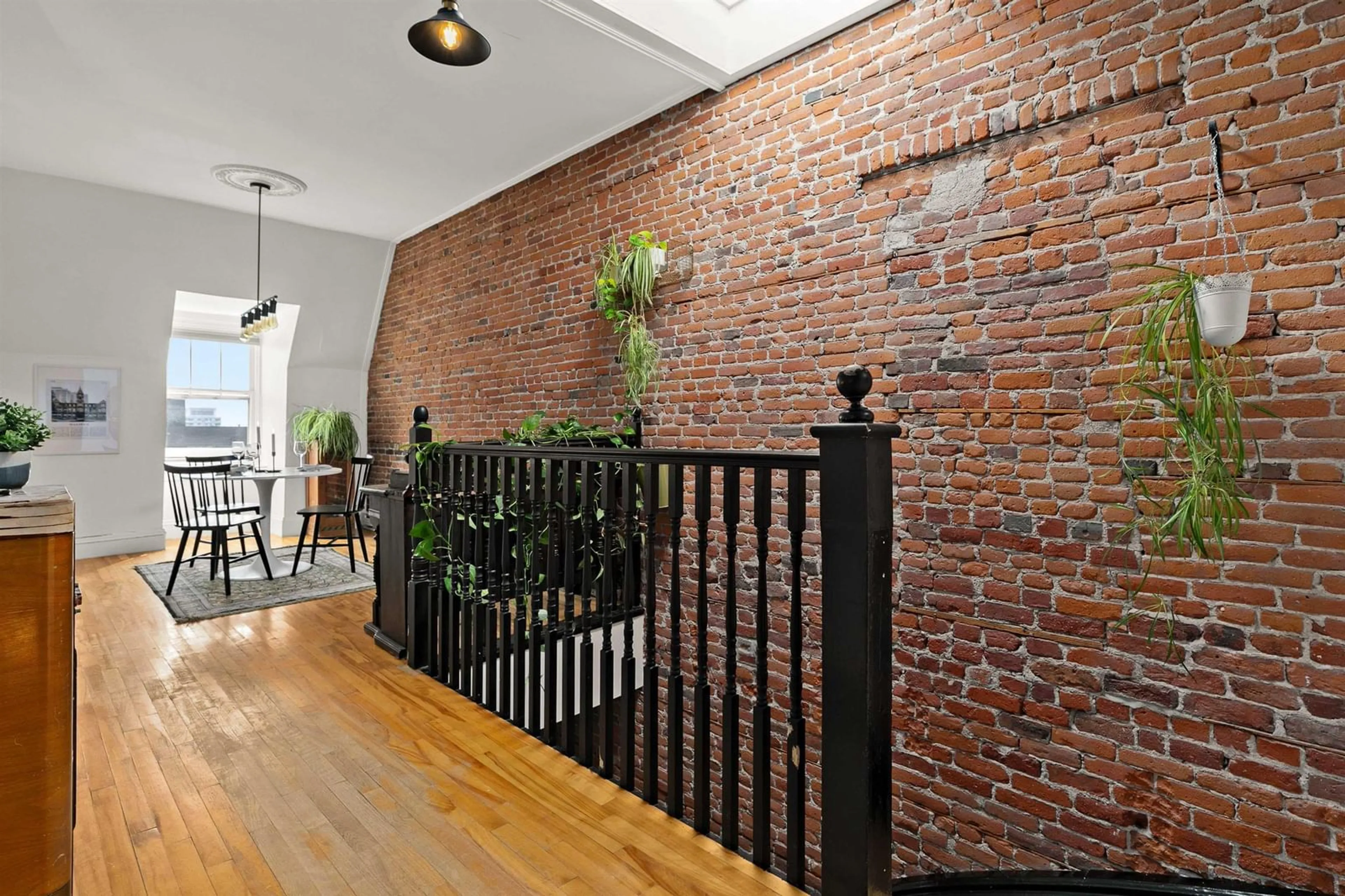 Indoor foyer for 3 1354 Queen St, Halifax Nova Scotia B3J 2H5