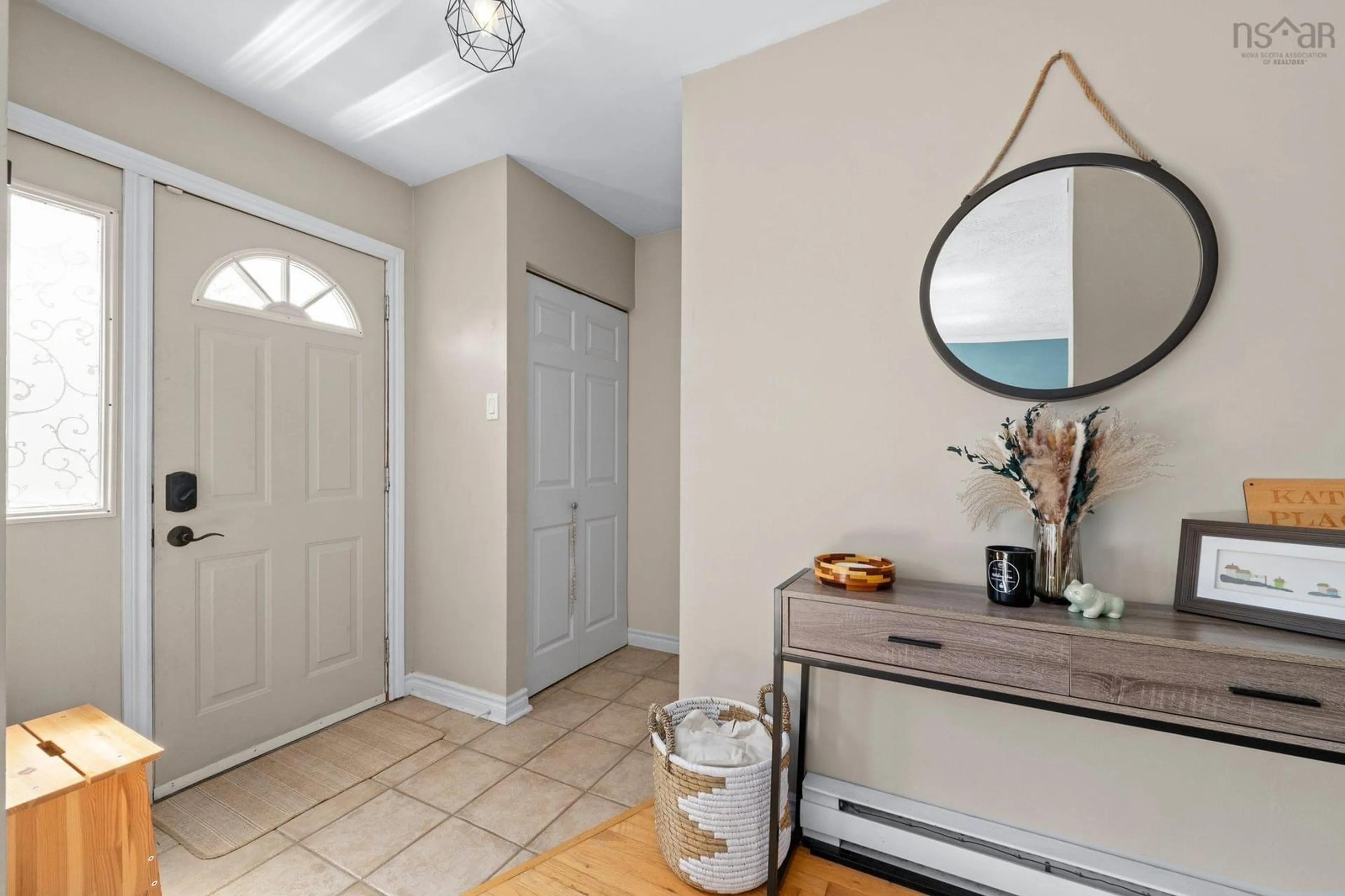 Indoor entryway for 10 Langevin Dr, Lower Sackville Nova Scotia B4C 1P6