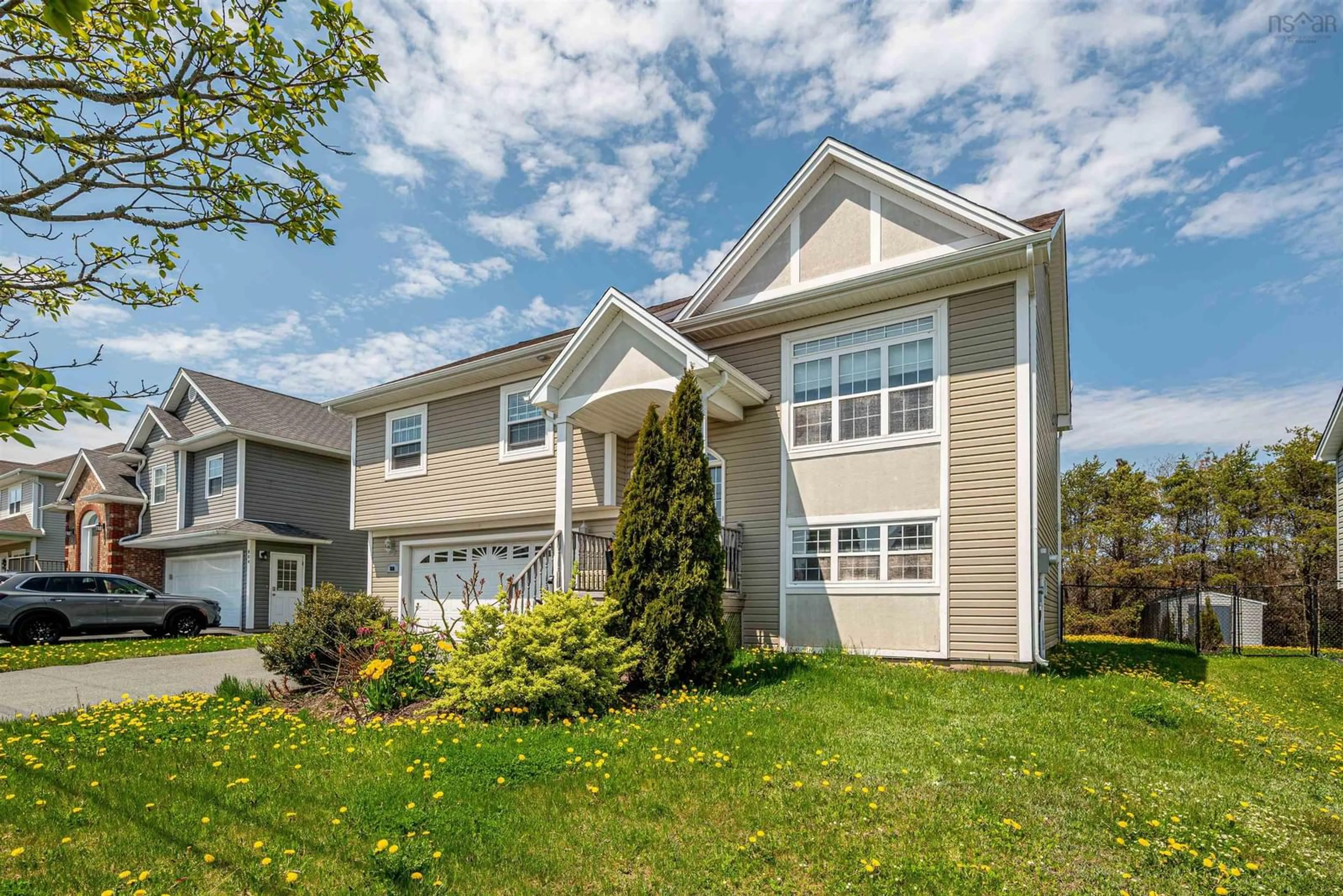 Home with vinyl exterior material, street for 810 Basinview Dr, Bedford Nova Scotia B4A 3N4