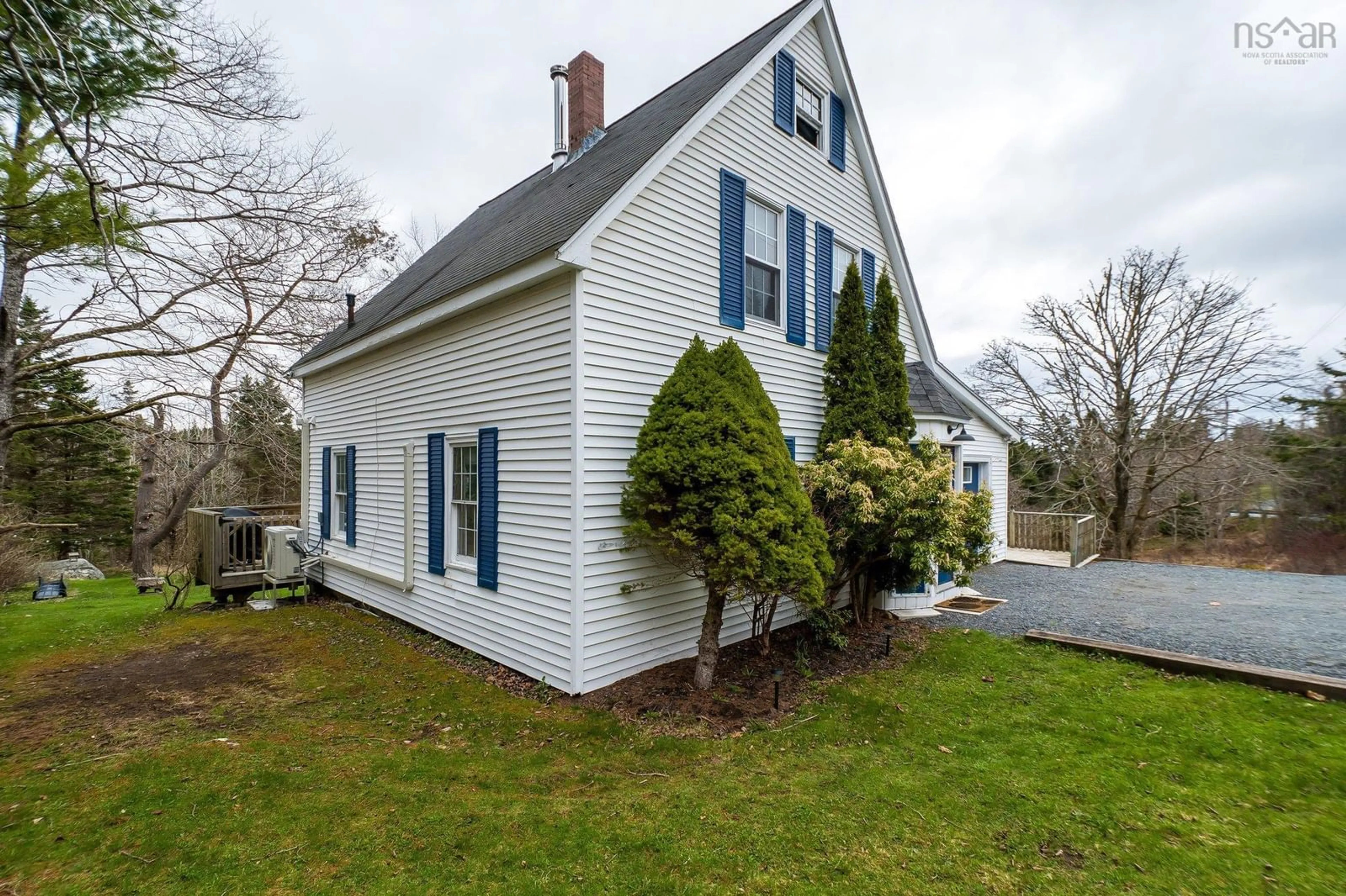 Home with vinyl exterior material, street for 155 Island View Dr, Boutiliers Point Nova Scotia B3Z 1R9