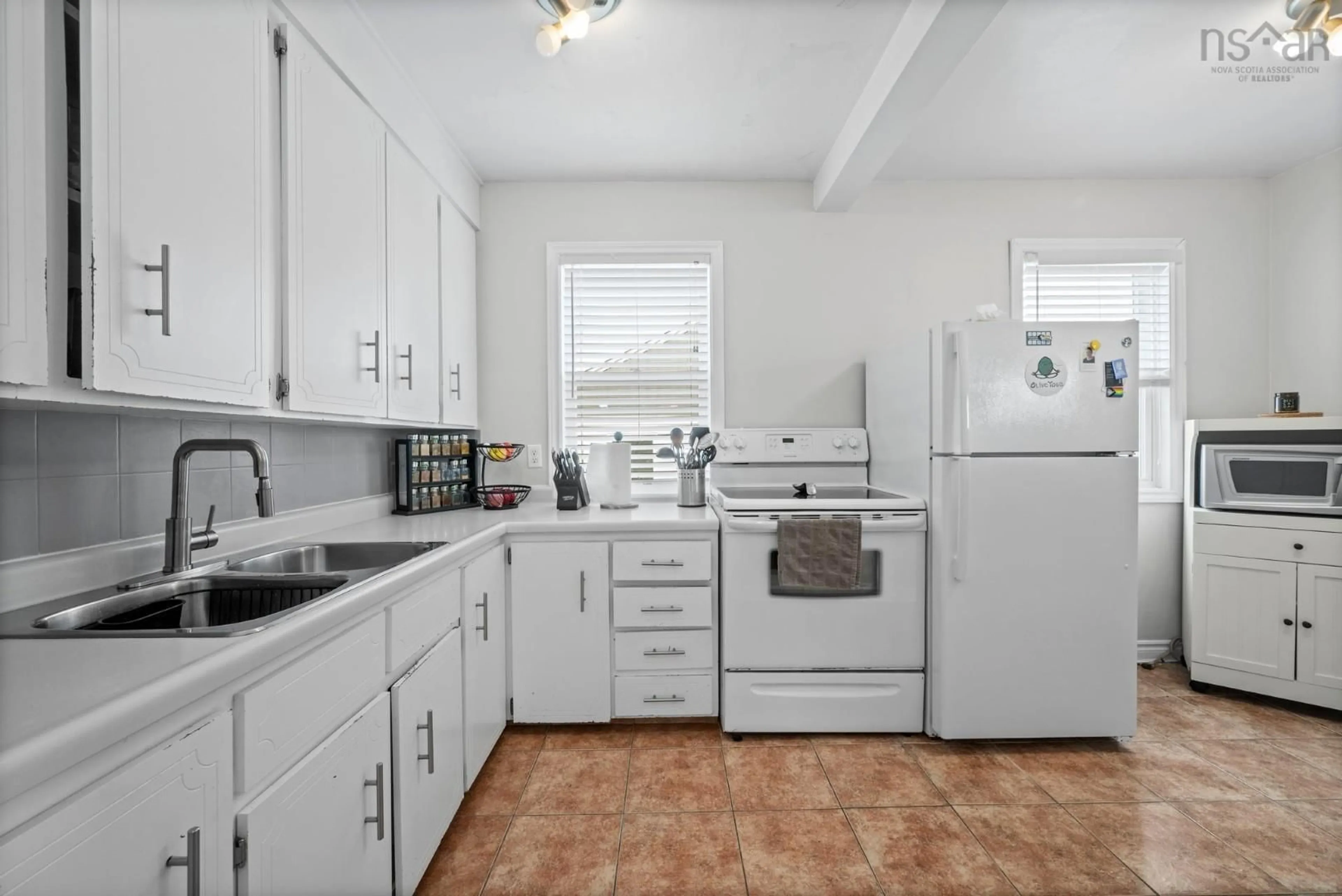 Standard kitchen, ceramic/tile floor for 28 Guildwood Cres, Halifax Nova Scotia B4C 2Z2