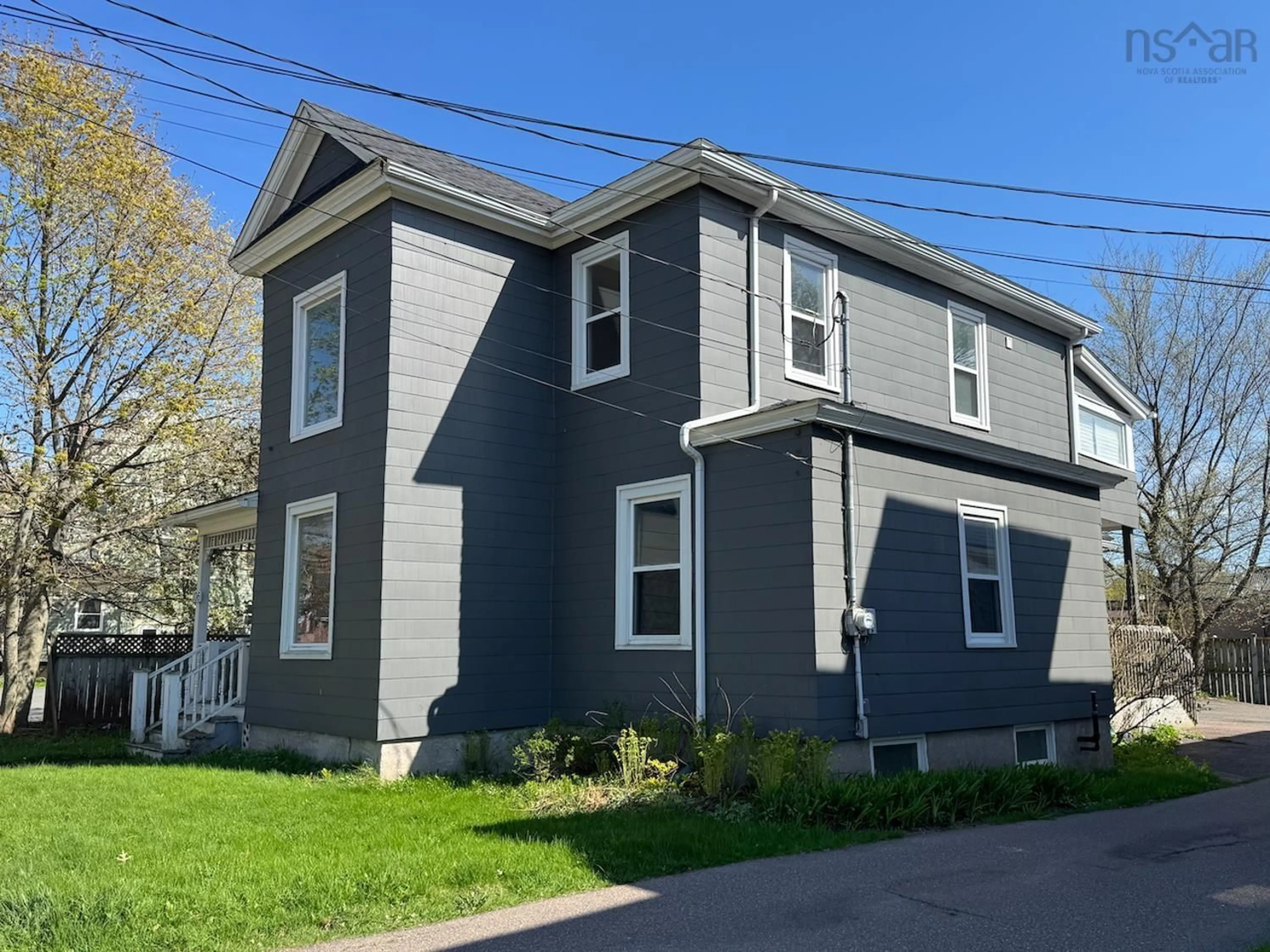 Home with vinyl exterior material, street for 106 Queen St, Truro Nova Scotia B2N 2B3