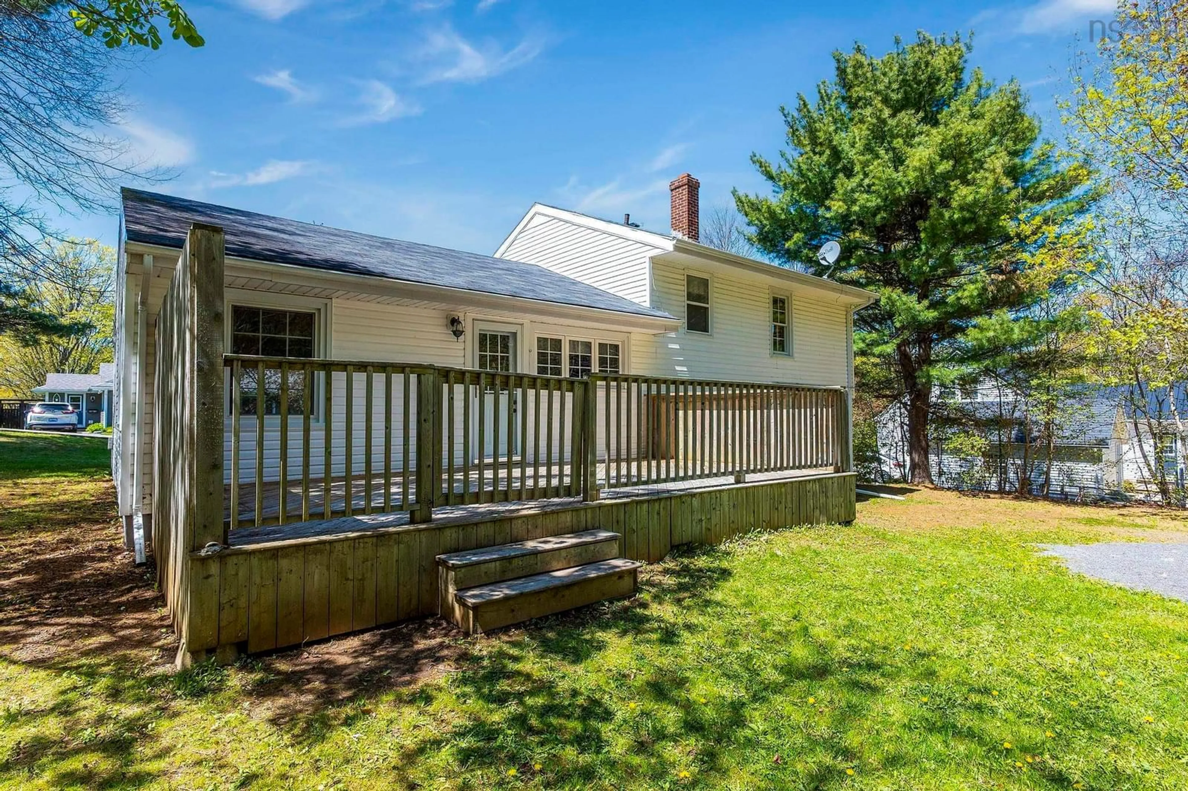Patio, unknown for 24 Grant St, Kentville Nova Scotia B4N 2S4