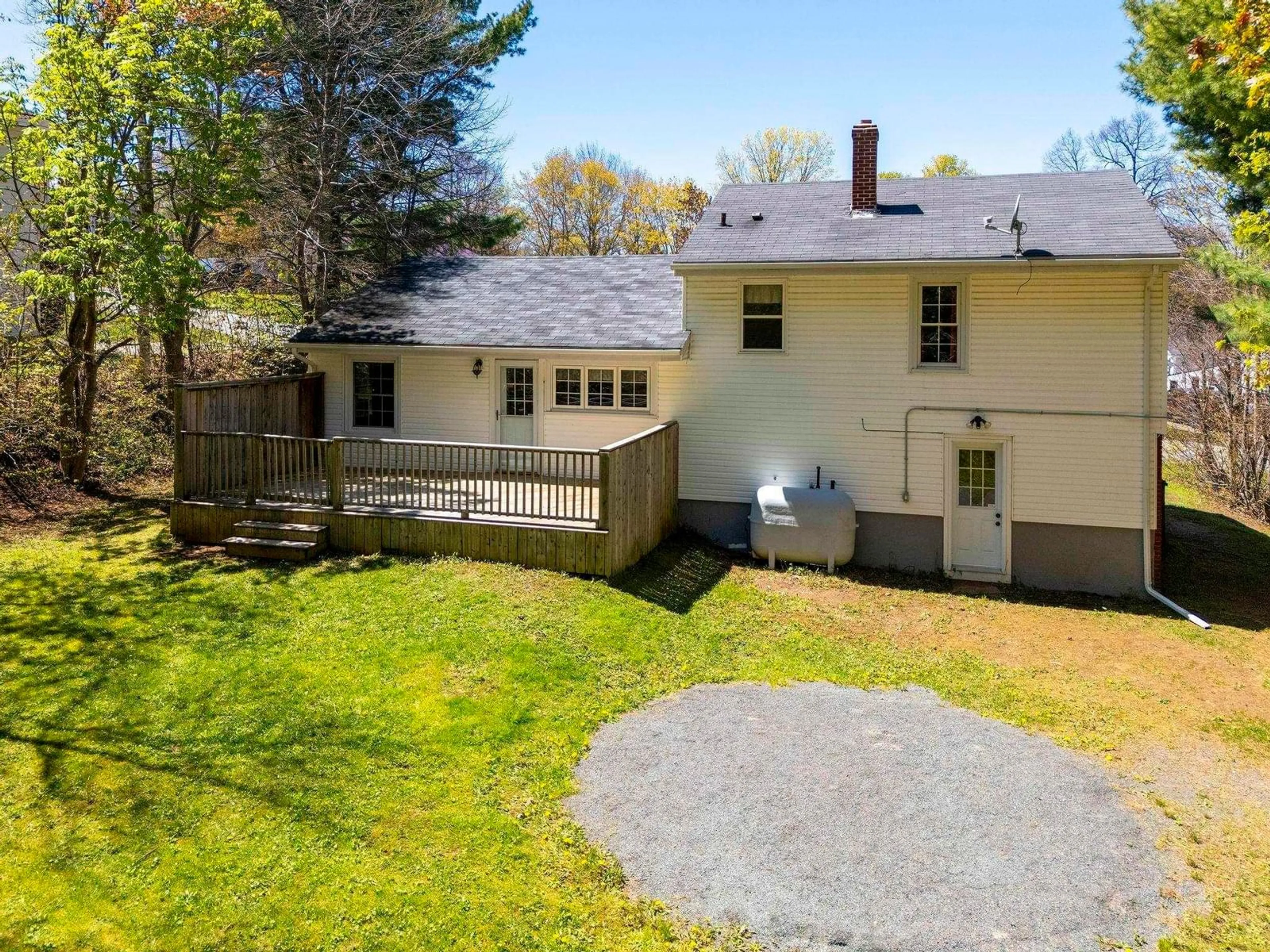 A pic from outside/outdoor area/front of a property/back of a property/a pic from drone, street for 24 Grant St, Kentville Nova Scotia B4N 2S4