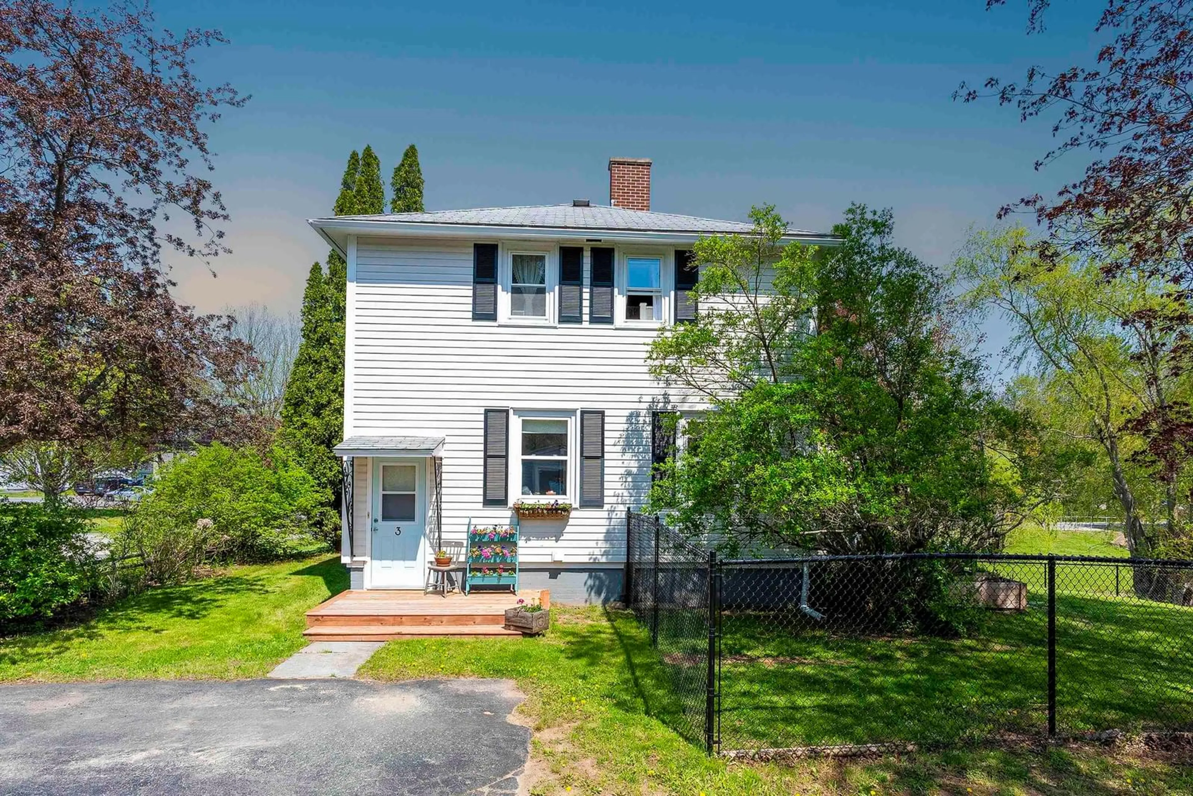 A pic from outside/outdoor area/front of a property/back of a property/a pic from drone, street for 3 Reagh Ave, Middleton Nova Scotia B0S 1P0