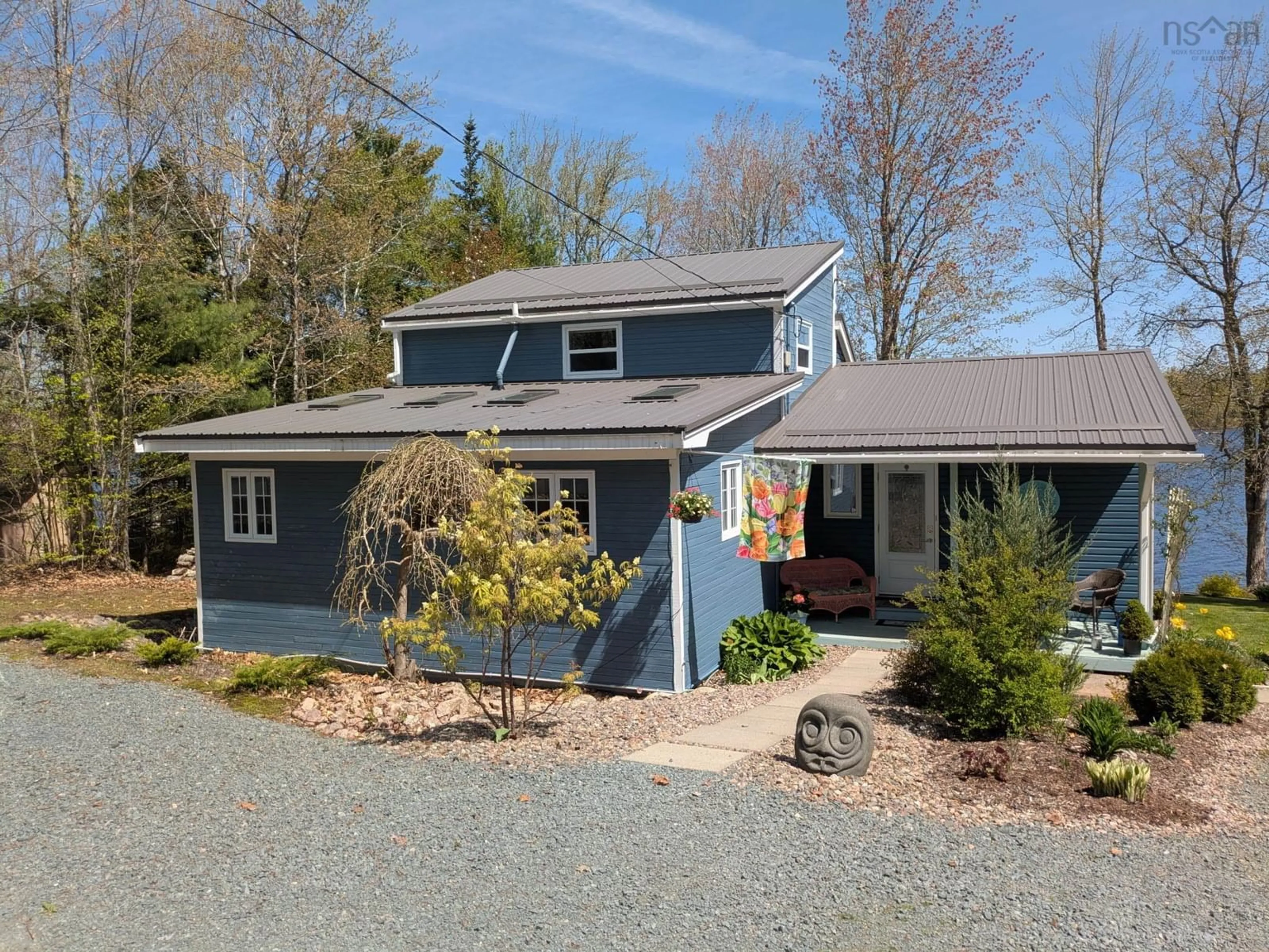 Home with vinyl exterior material, unknown for 15 Lake Shore Dr, West Clifford Nova Scotia B4V 8H9