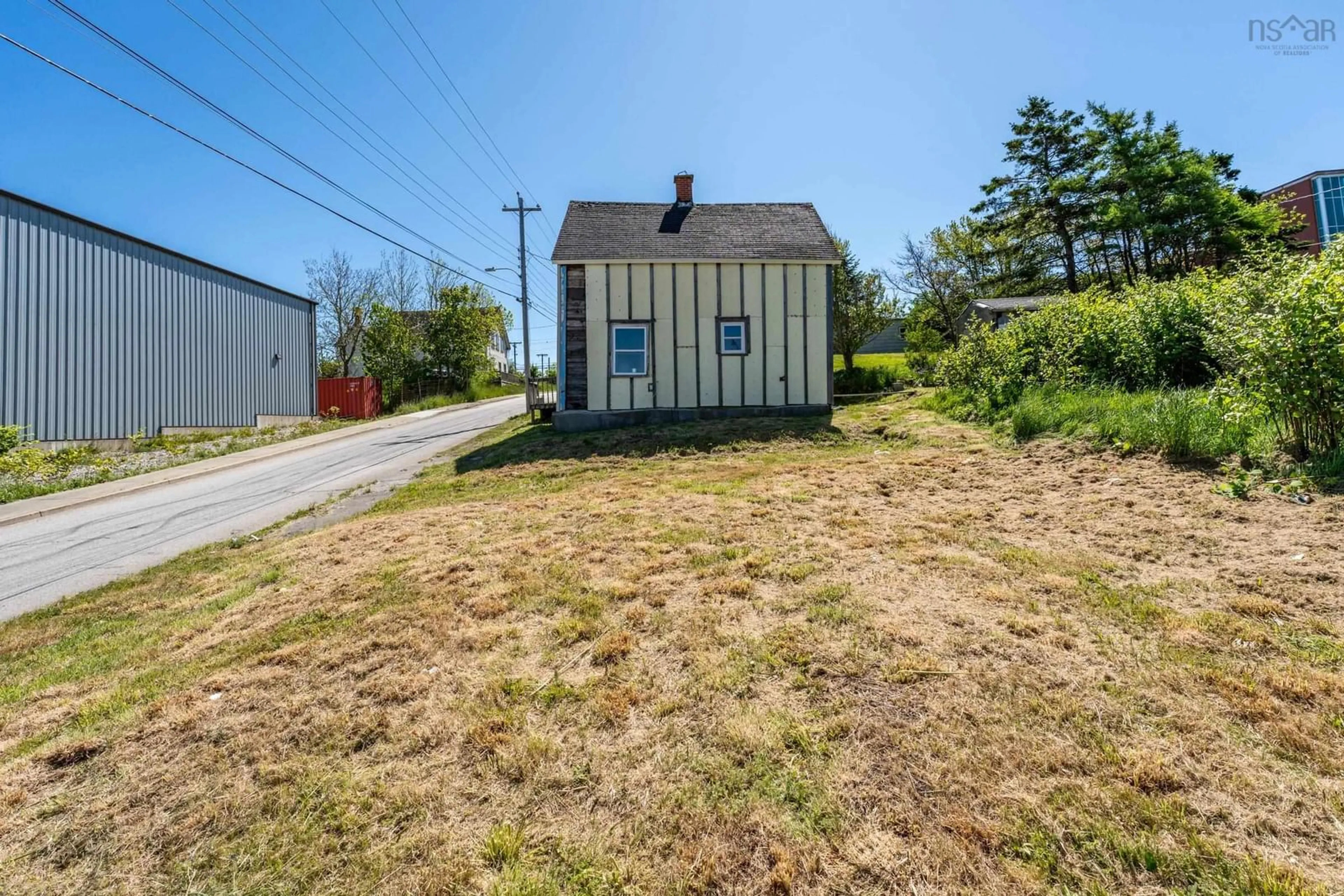 Shed for 7 Pearl St, Yarmouth Nova Scotia B5A 3M4
