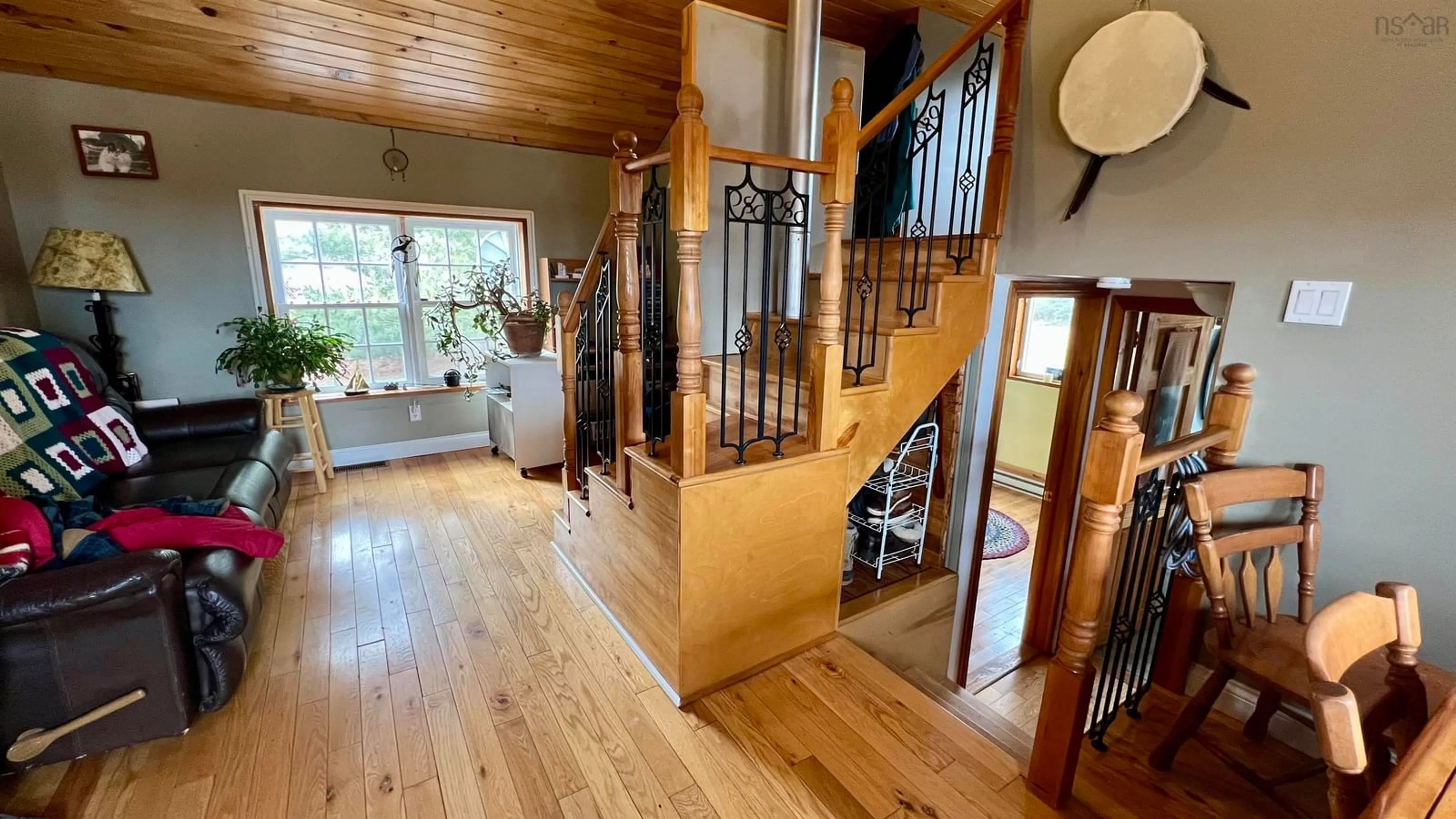 Indoor foyer for 1922 Upper River John Road, Middleton, Middleton Nova Scotia B0K 1N0