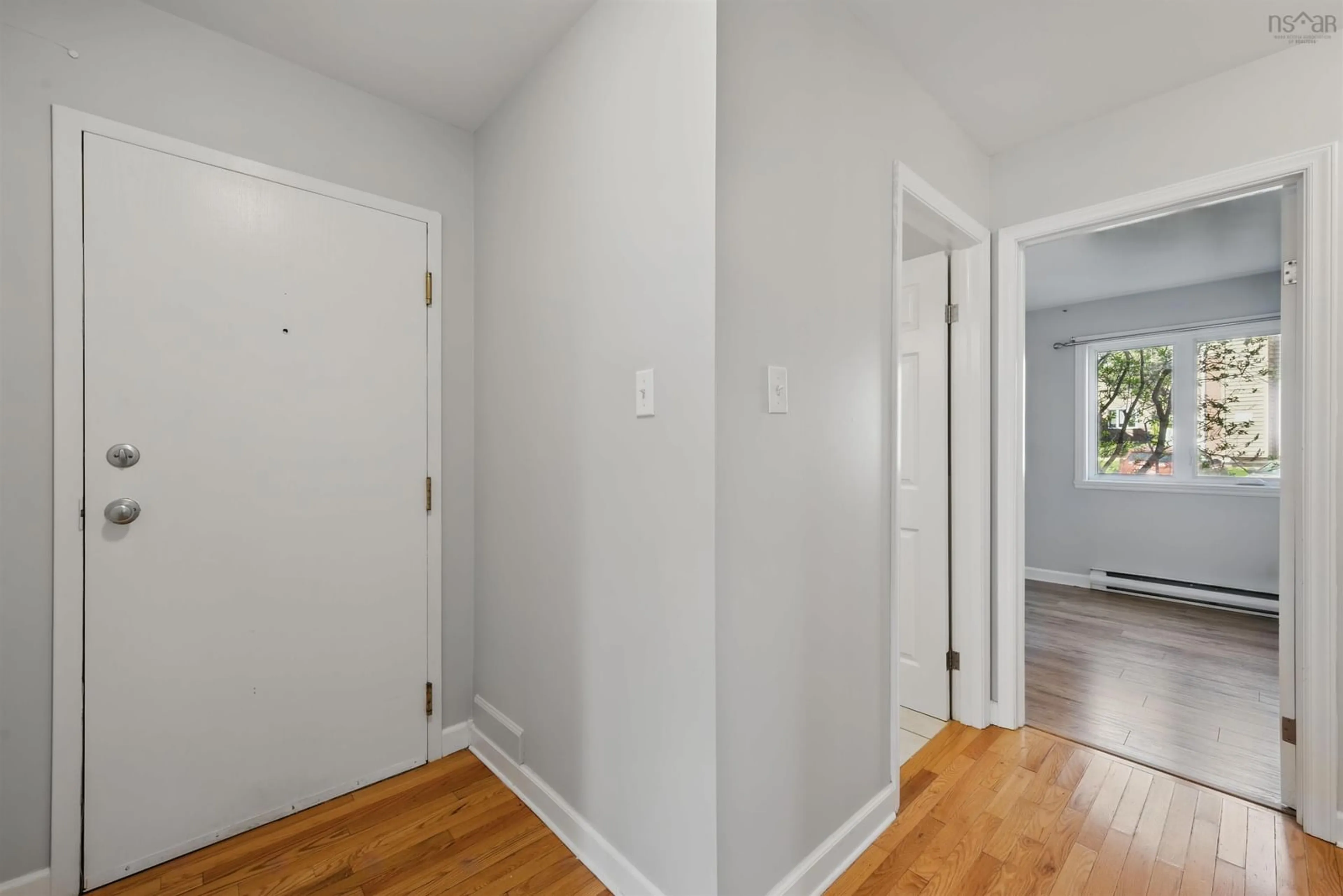 Indoor entryway for 30 Attenborough #103, Halifax Nova Scotia B3M 3V7