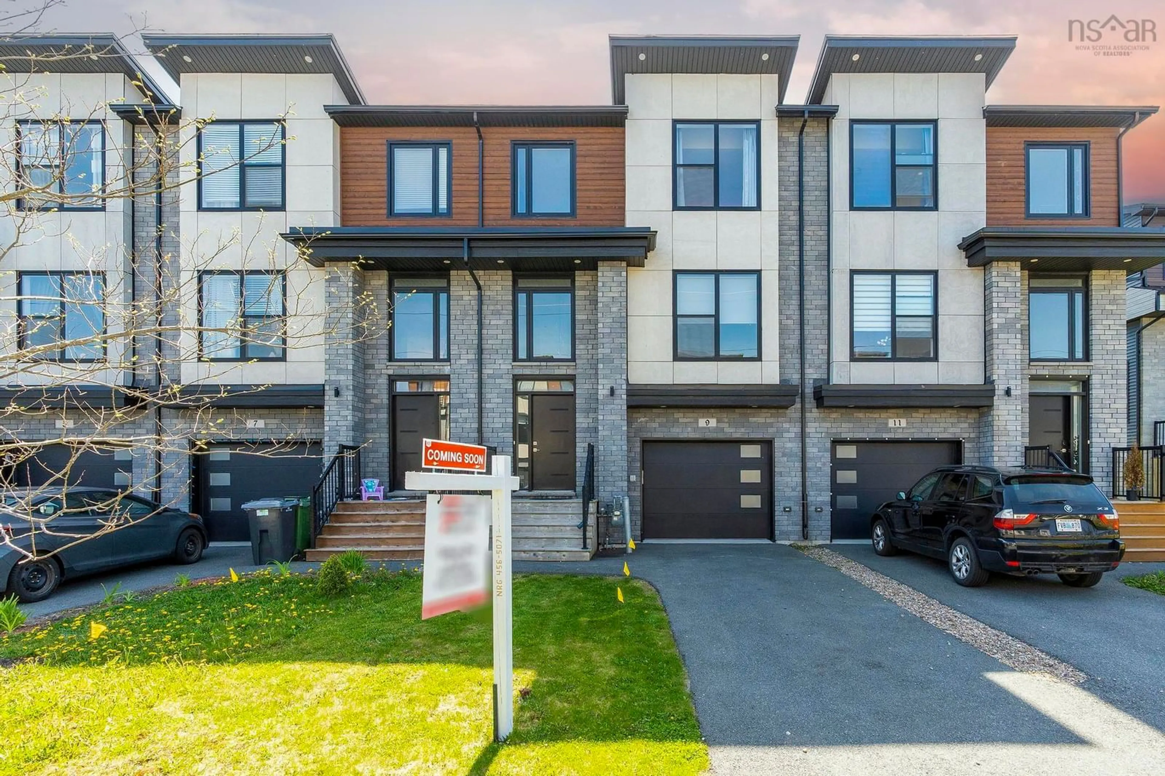 Home with brick exterior material, street for 9 Alamir Crt, Halifax Nova Scotia B3M 0N3