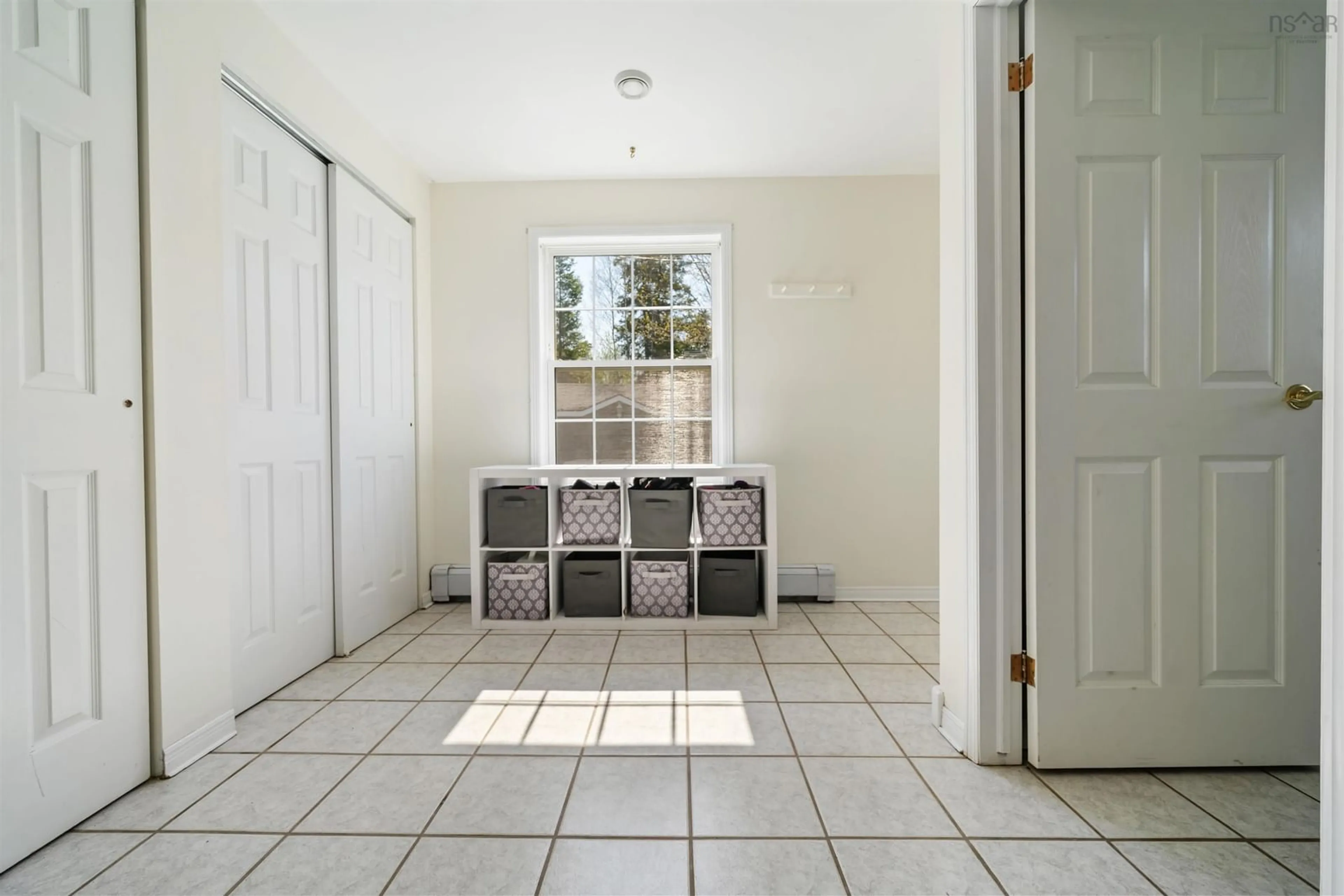 Indoor entryway for 719 Egypt Rd, Little Harbour Nova Scotia B0K 1X0