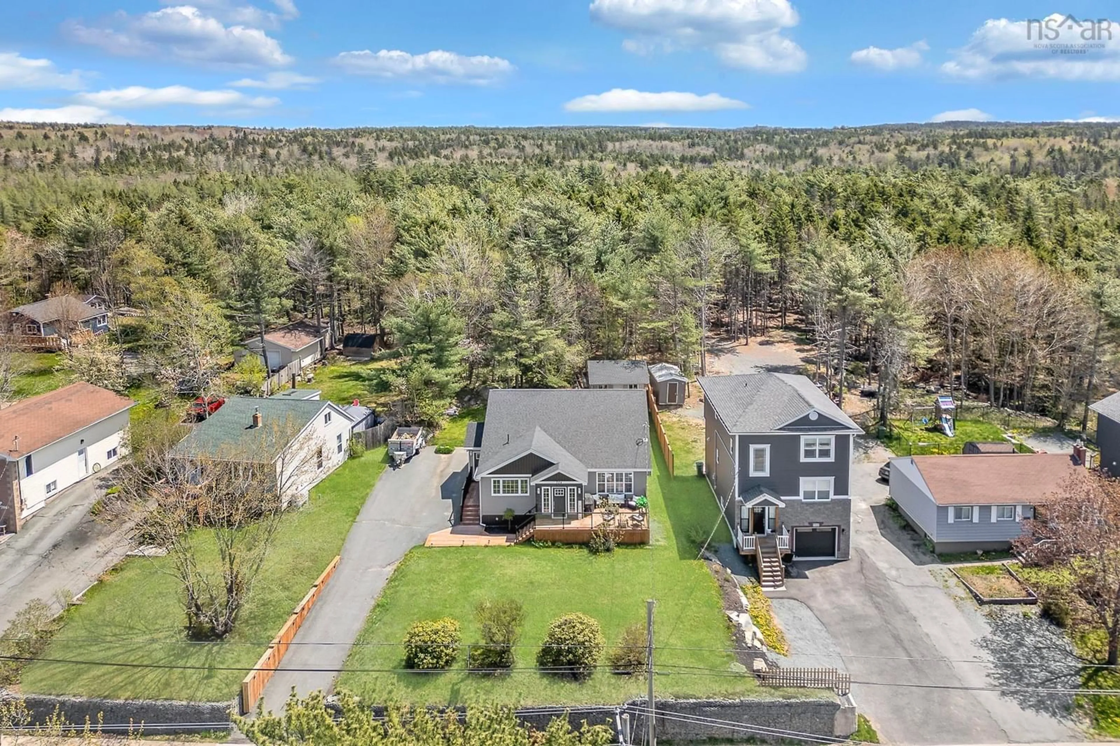 A pic from outside/outdoor area/front of a property/back of a property/a pic from drone, unknown for 704 Waverley Rd, Dartmouth Nova Scotia B2X 2G4