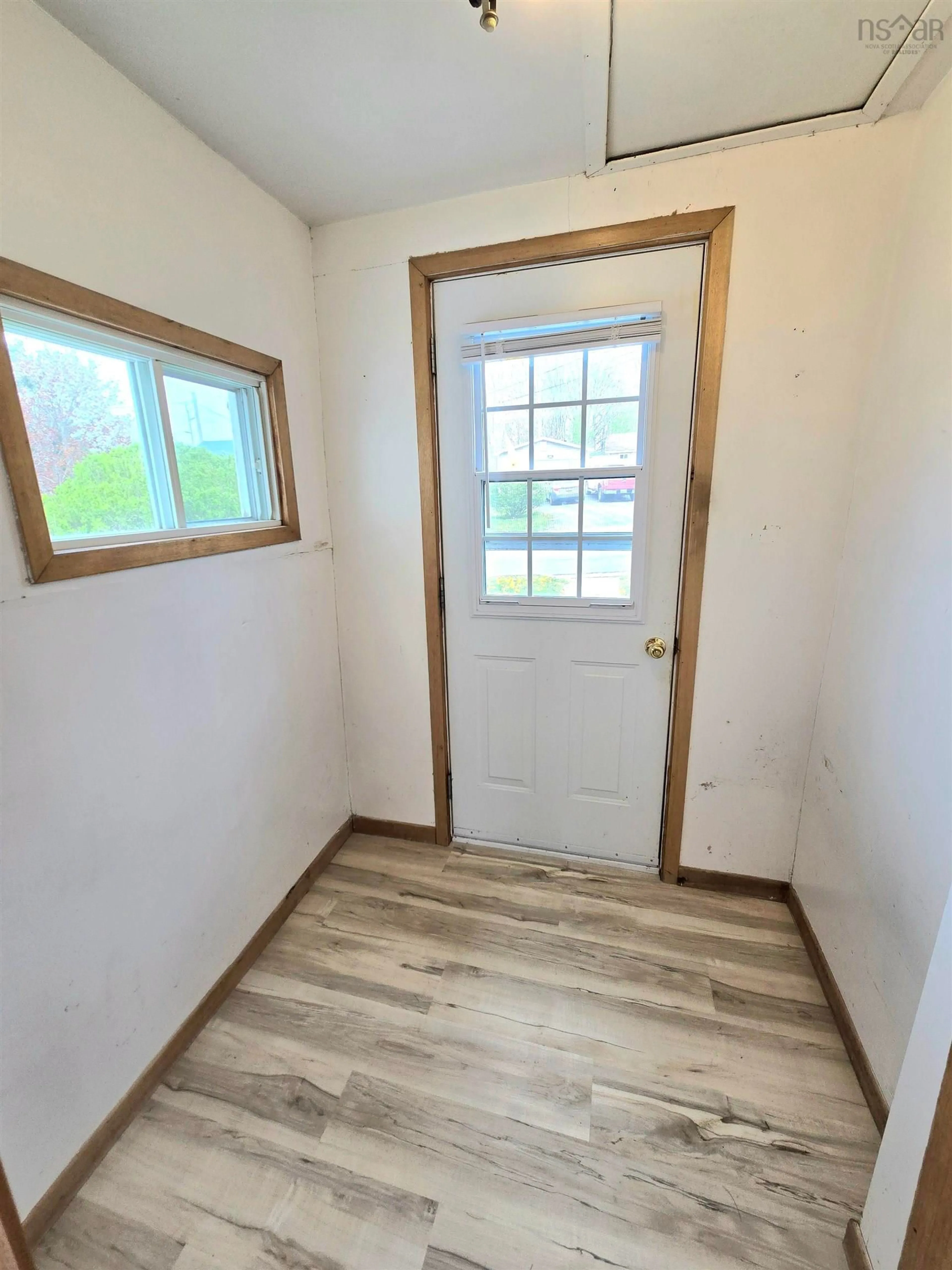 A pic of a room for 33 First St, Trenton Nova Scotia B0K 1X0
