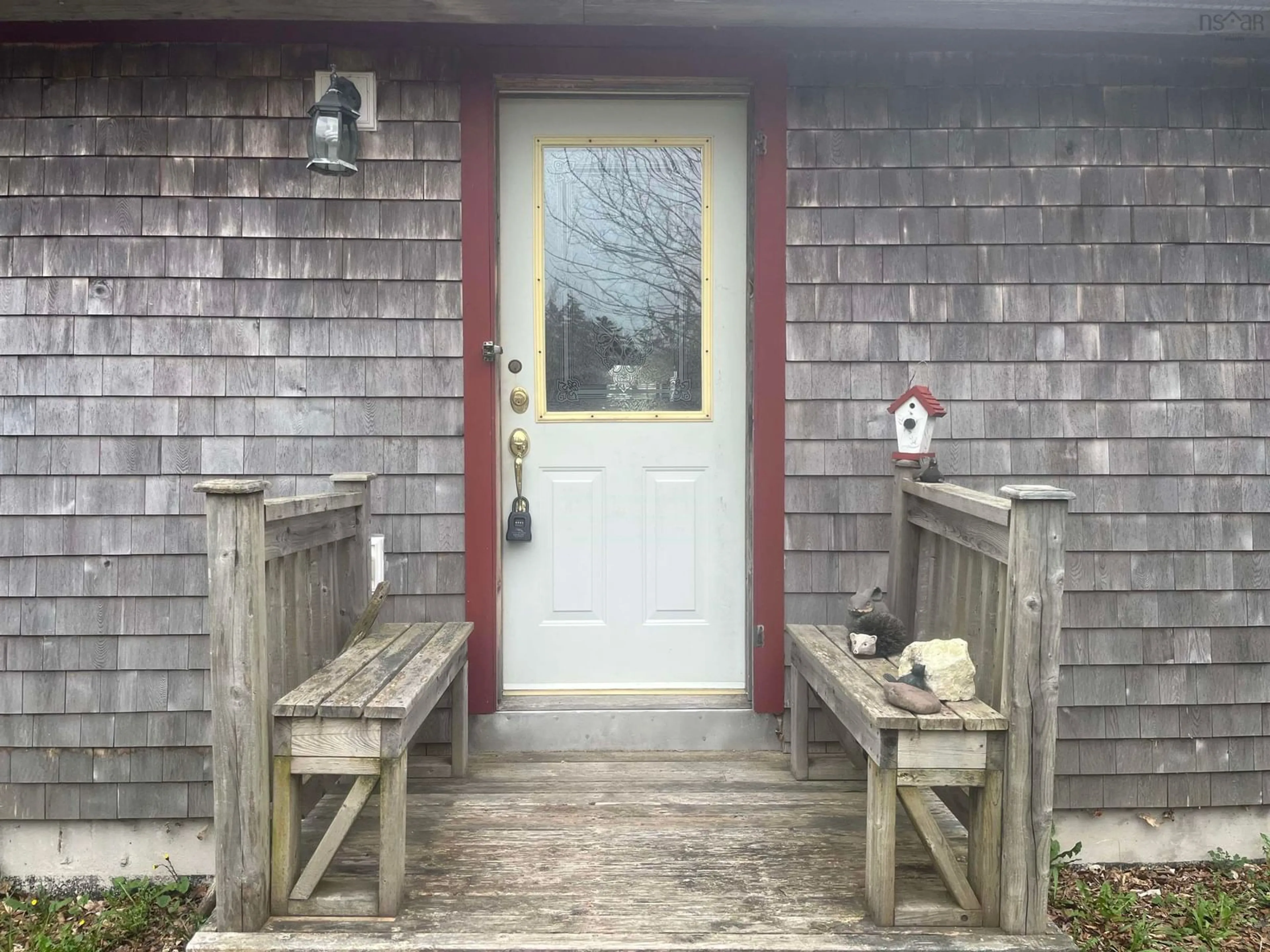 Indoor entryway for 2376 West Bay Rd, Dundee Nova Scotia B0E 3K0