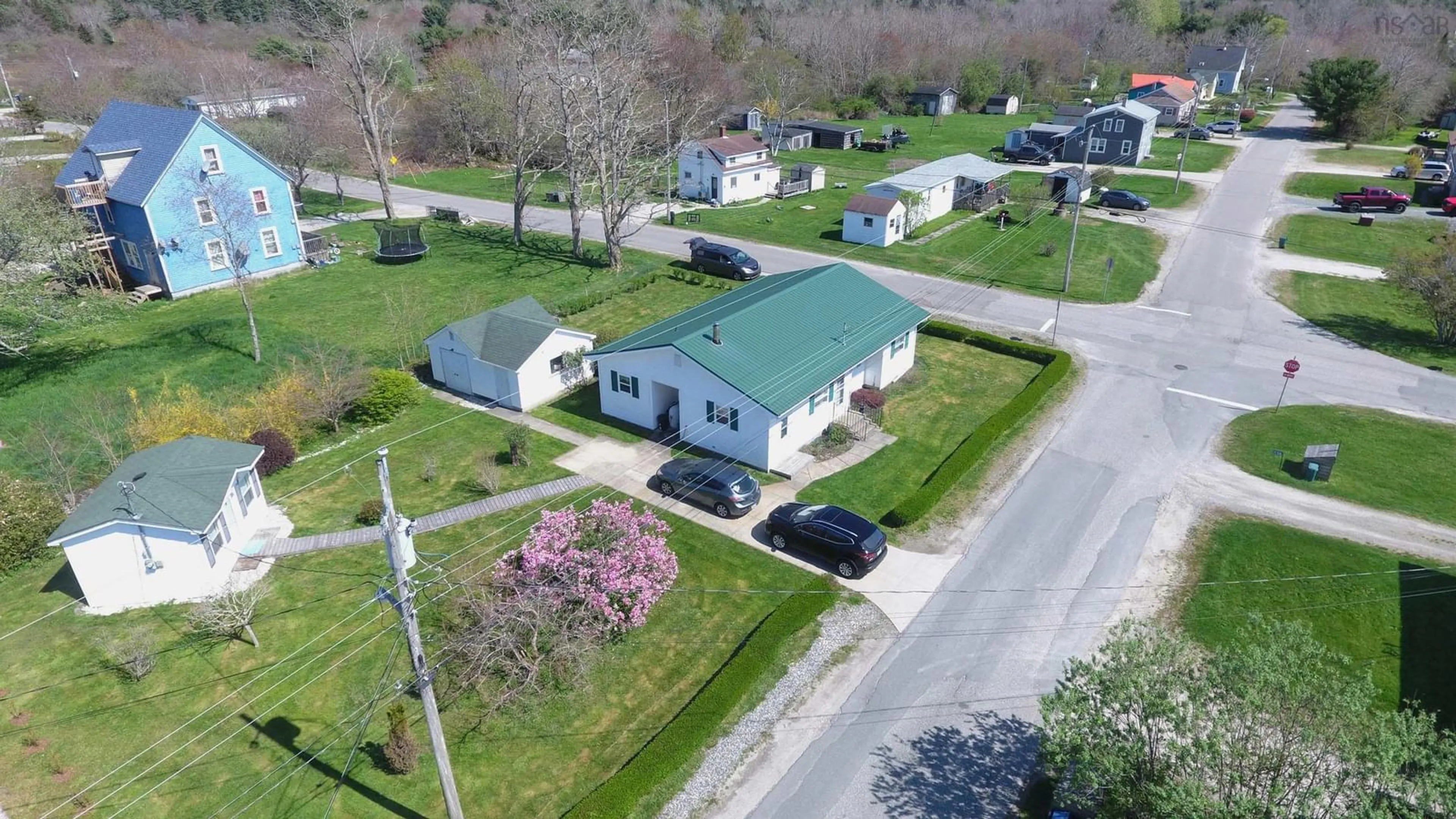 A pic from outside/outdoor area/front of a property/back of a property/a pic from drone, street for 84 George St, Shelburne Nova Scotia B0T 1W0
