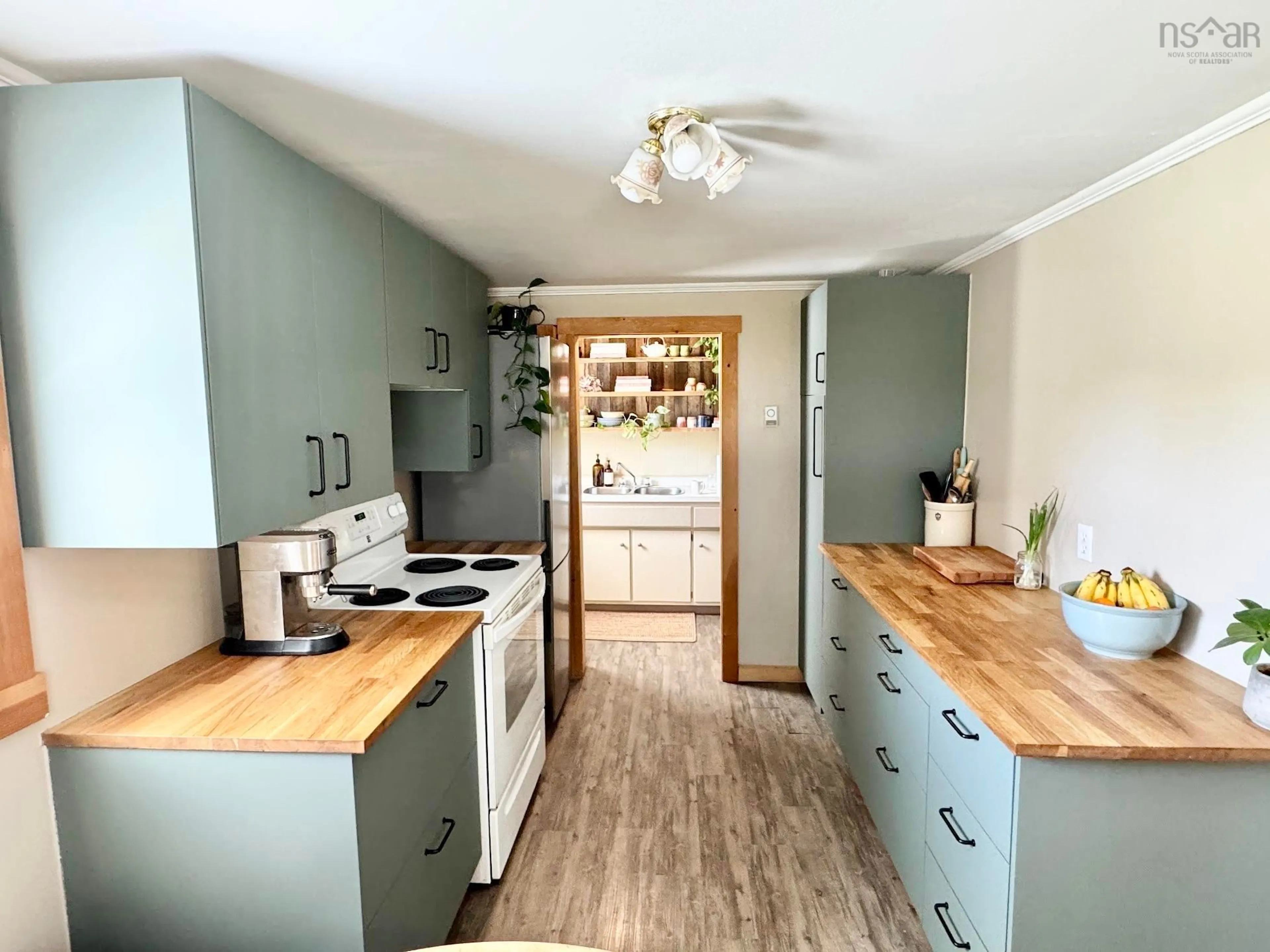 Standard kitchen, wood/laminate floor for 53 Leary Fraser Rd, Dayspring Nova Scotia B4V 3J5