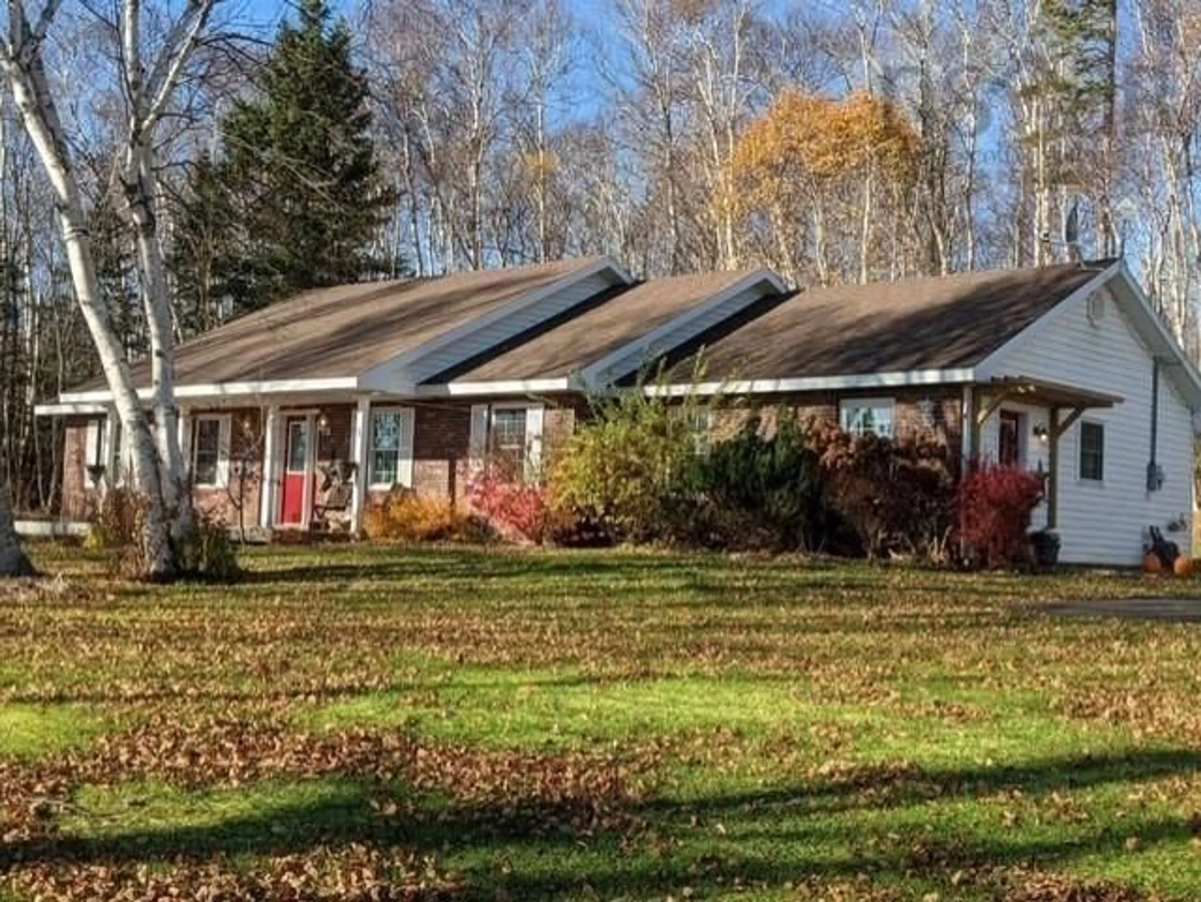 Home with vinyl exterior material, unknown for 94 Parkland Pl, Dalem Lake Nova Scotia B1Y 2X9