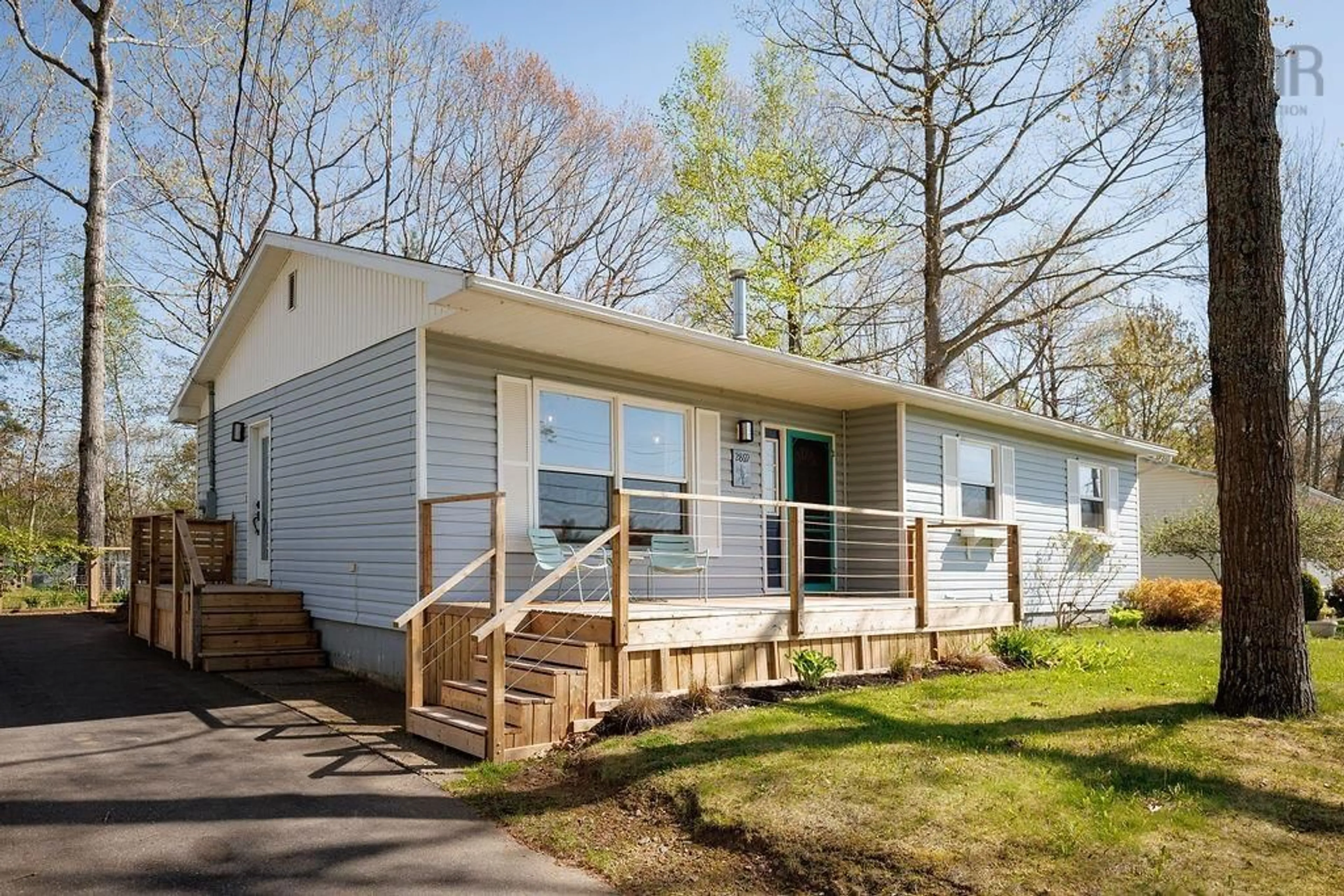 Home with vinyl exterior material, street for 2869 Ward St, Coldbrook Nova Scotia B4R 1A4