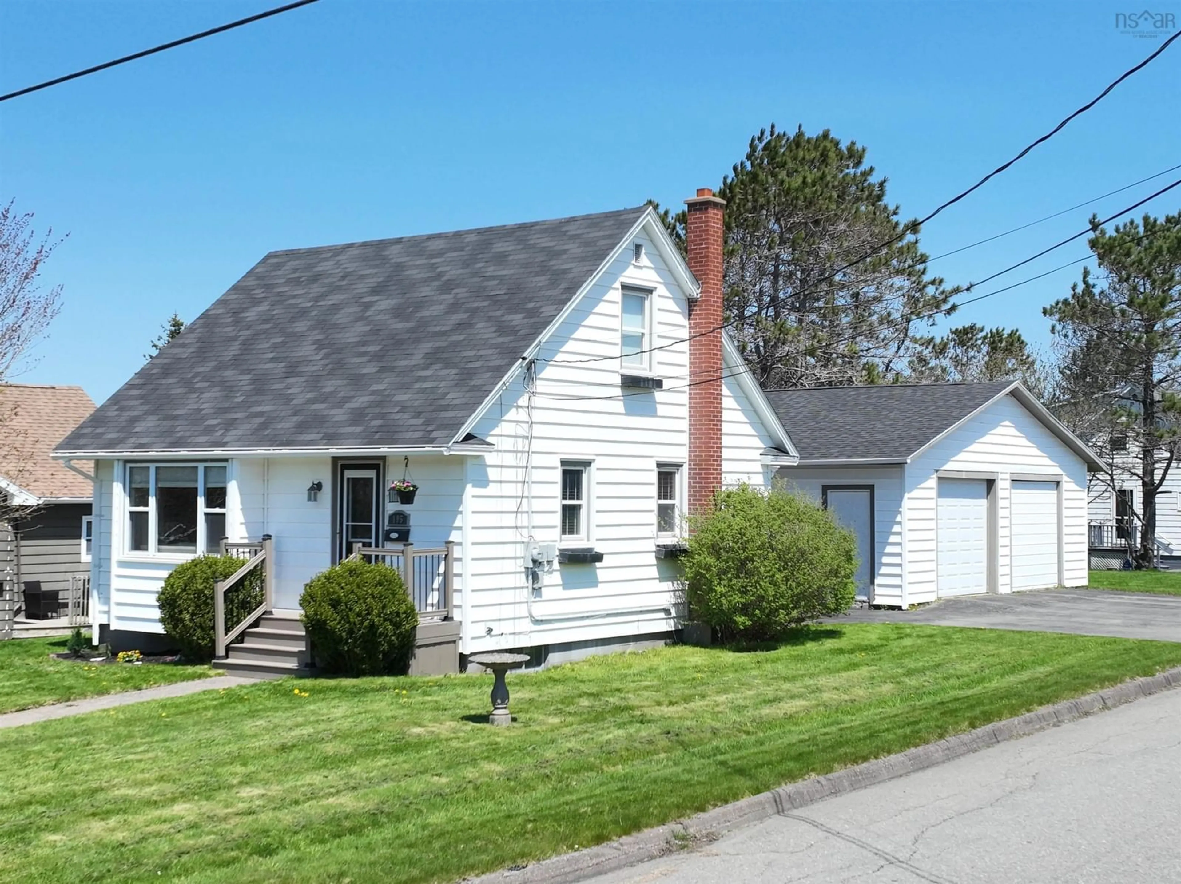 Home with vinyl exterior material, street for 195 Macrae Ave, Sydney River Nova Scotia B1S 1M4