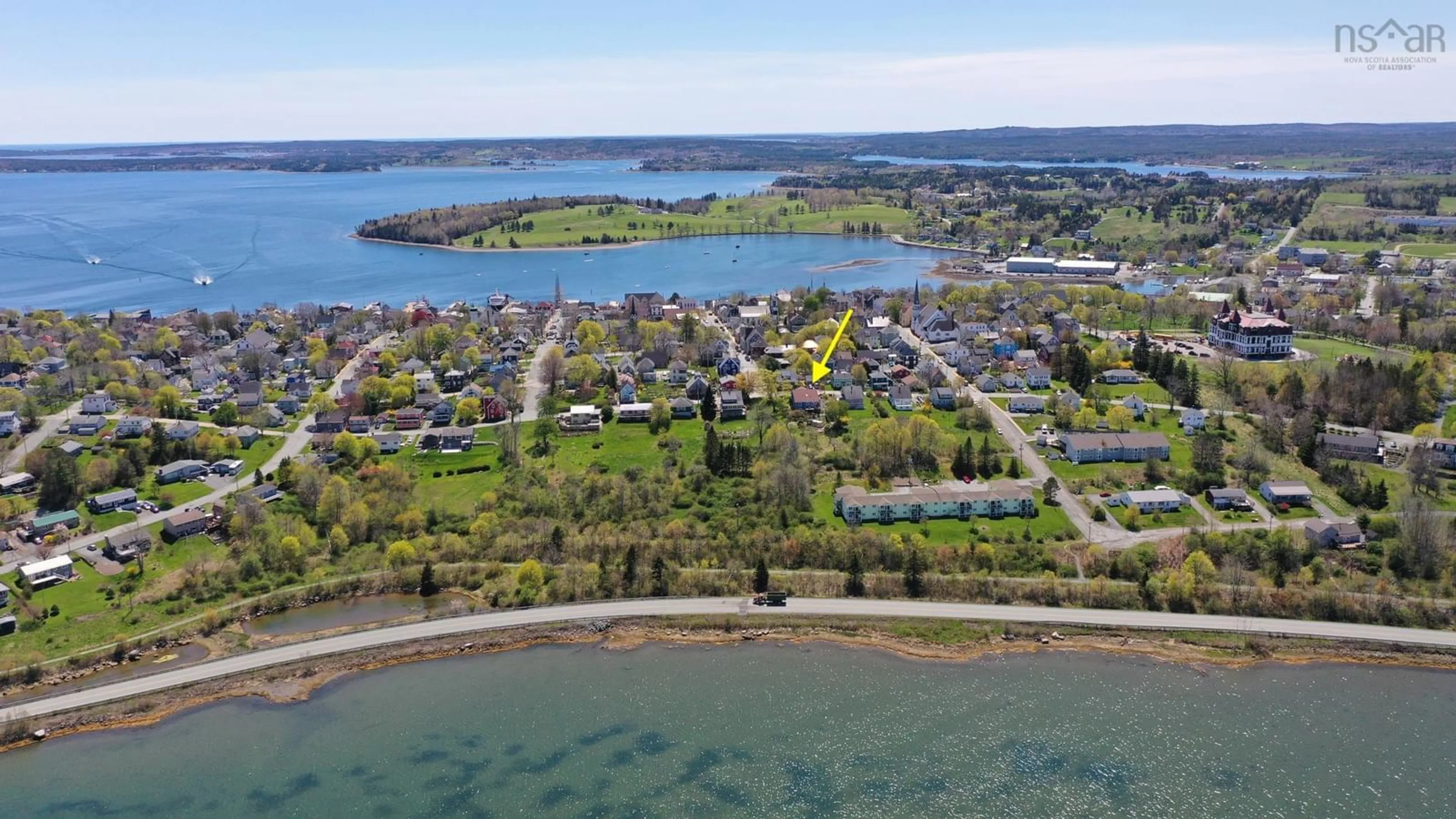 A pic from outside/outdoor area/front of a property/back of a property/a pic from drone, water/lake/river/ocean view for 91 Creighton St, Lunenburg Nova Scotia B0J 2C0