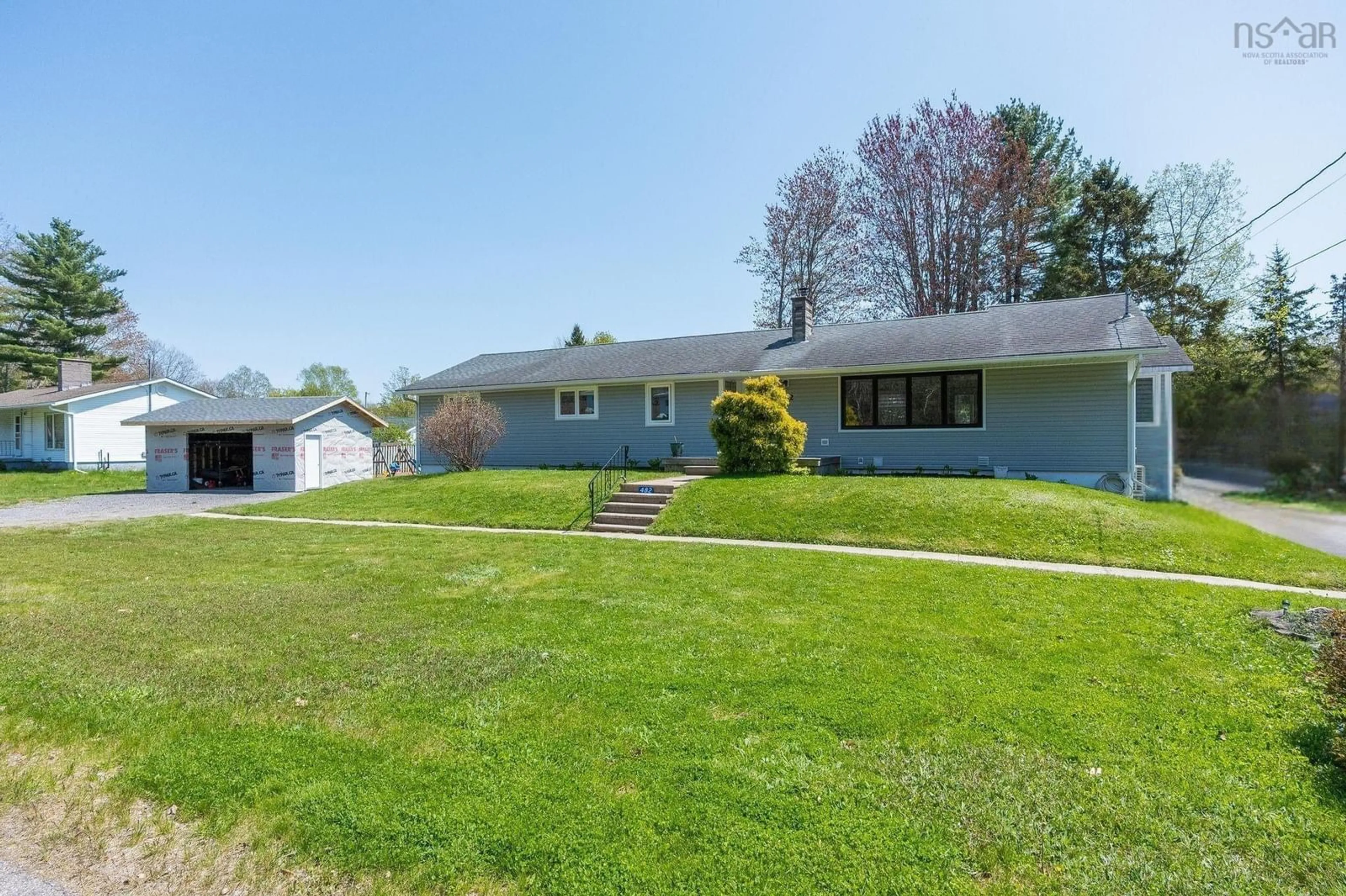 A pic from outside/outdoor area/front of a property/back of a property/a pic from drone, unknown for 482 Pine Ridge Ave, Kingston Nova Scotia B0P 1R0