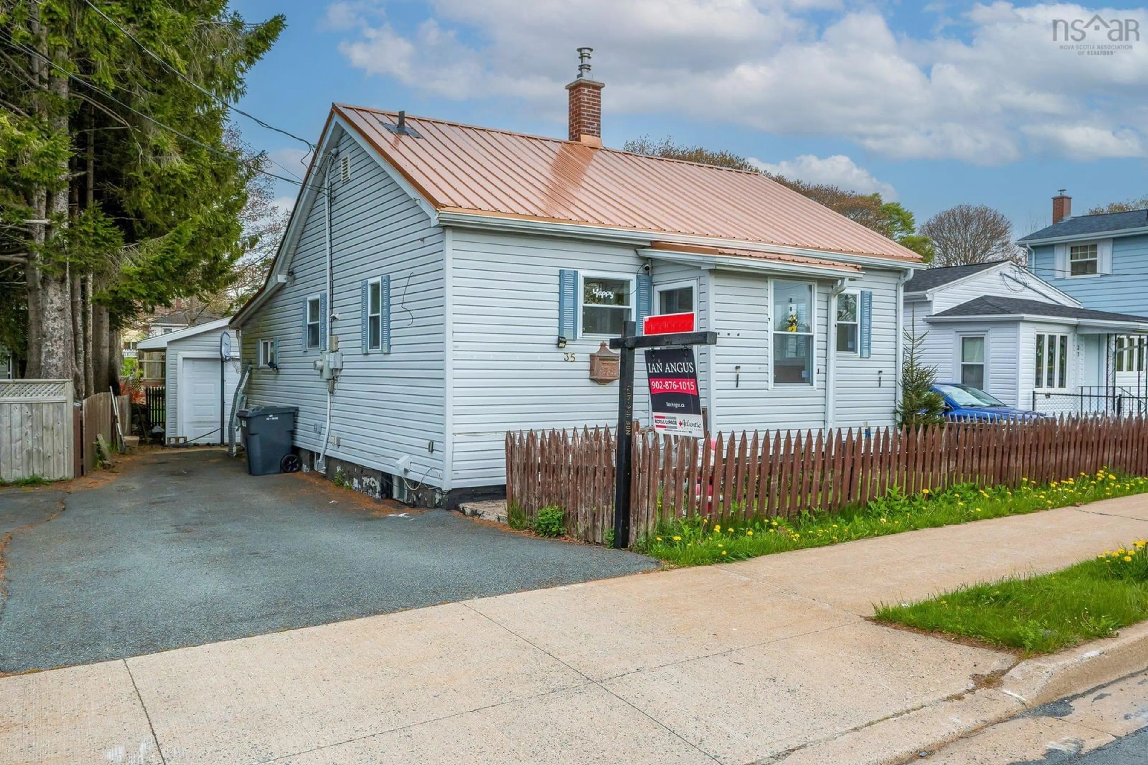 Home with vinyl exterior material, street for 35 Farrell St, Dartmouth Nova Scotia B3A 4B2