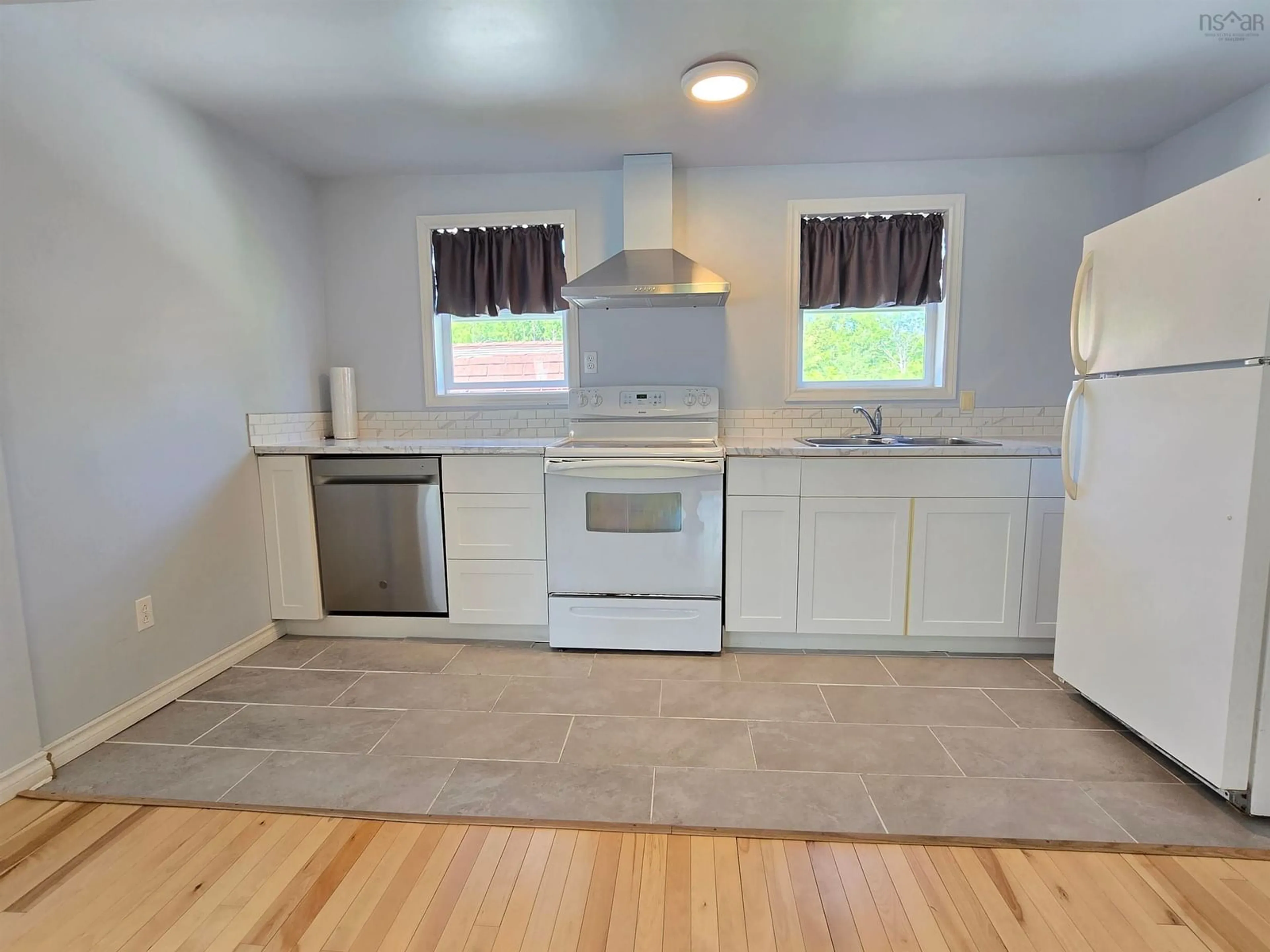 Standard kitchen, unknown for 7 Cochrane St, Glace Bay Nova Scotia B1A 2W5