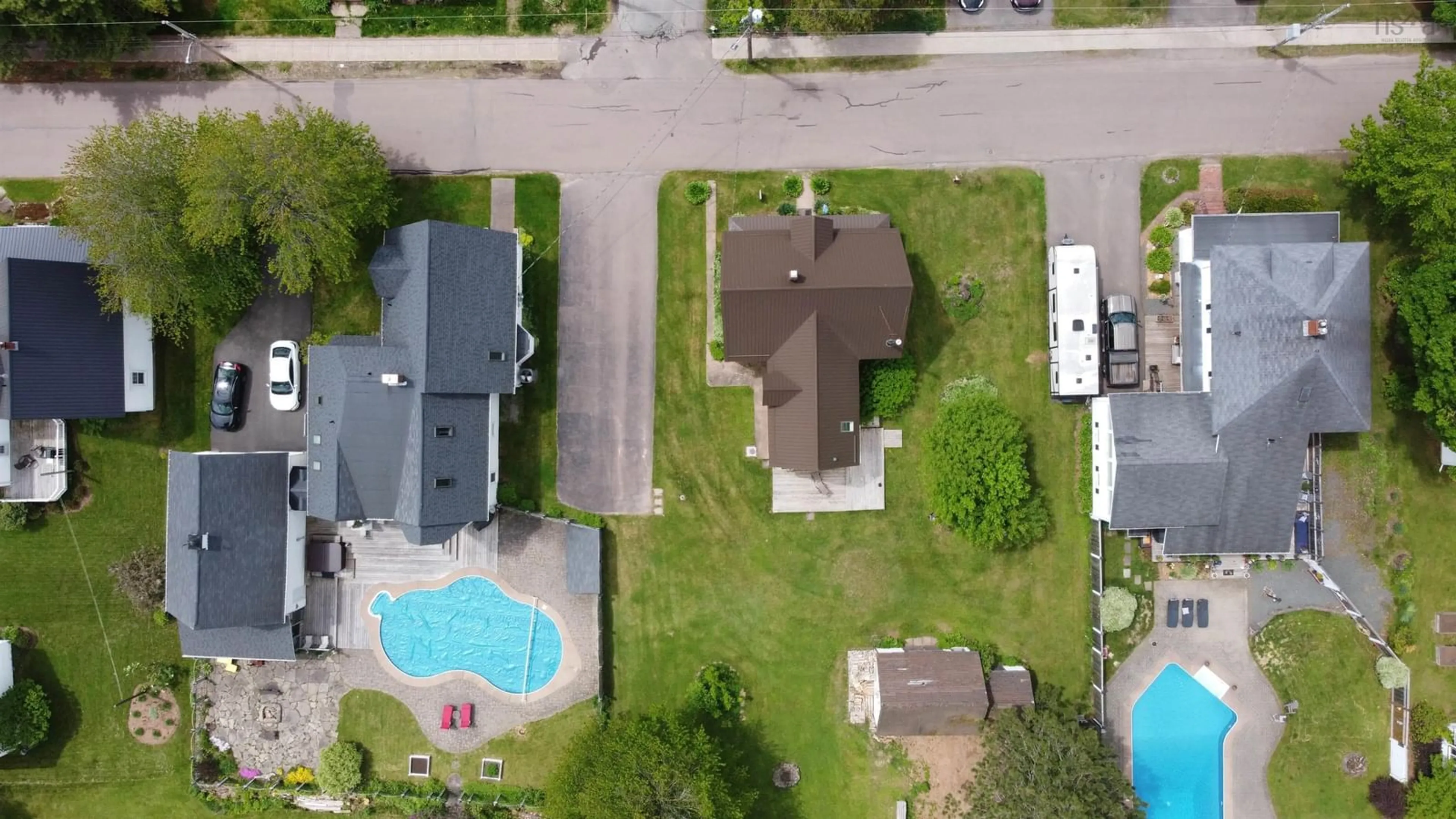 A pic from outside/outdoor area/front of a property/back of a property/a pic from drone, street for 115 James Street, Oxford Nova Scotia B0M 1P0