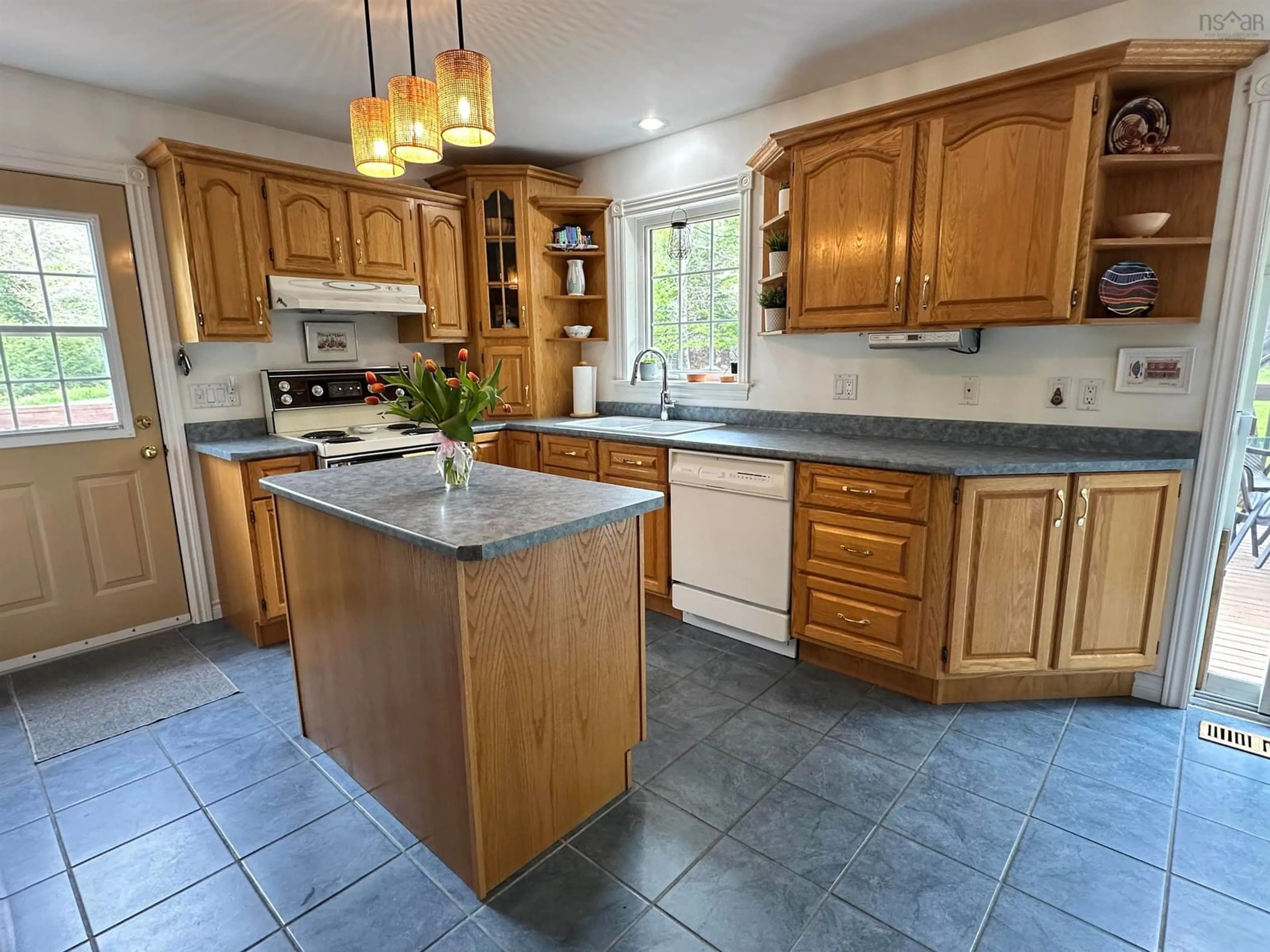 Standard kitchen, ceramic/tile floor for 2 Delcon Ave, Pine Grove Nova Scotia B4V 8B2
