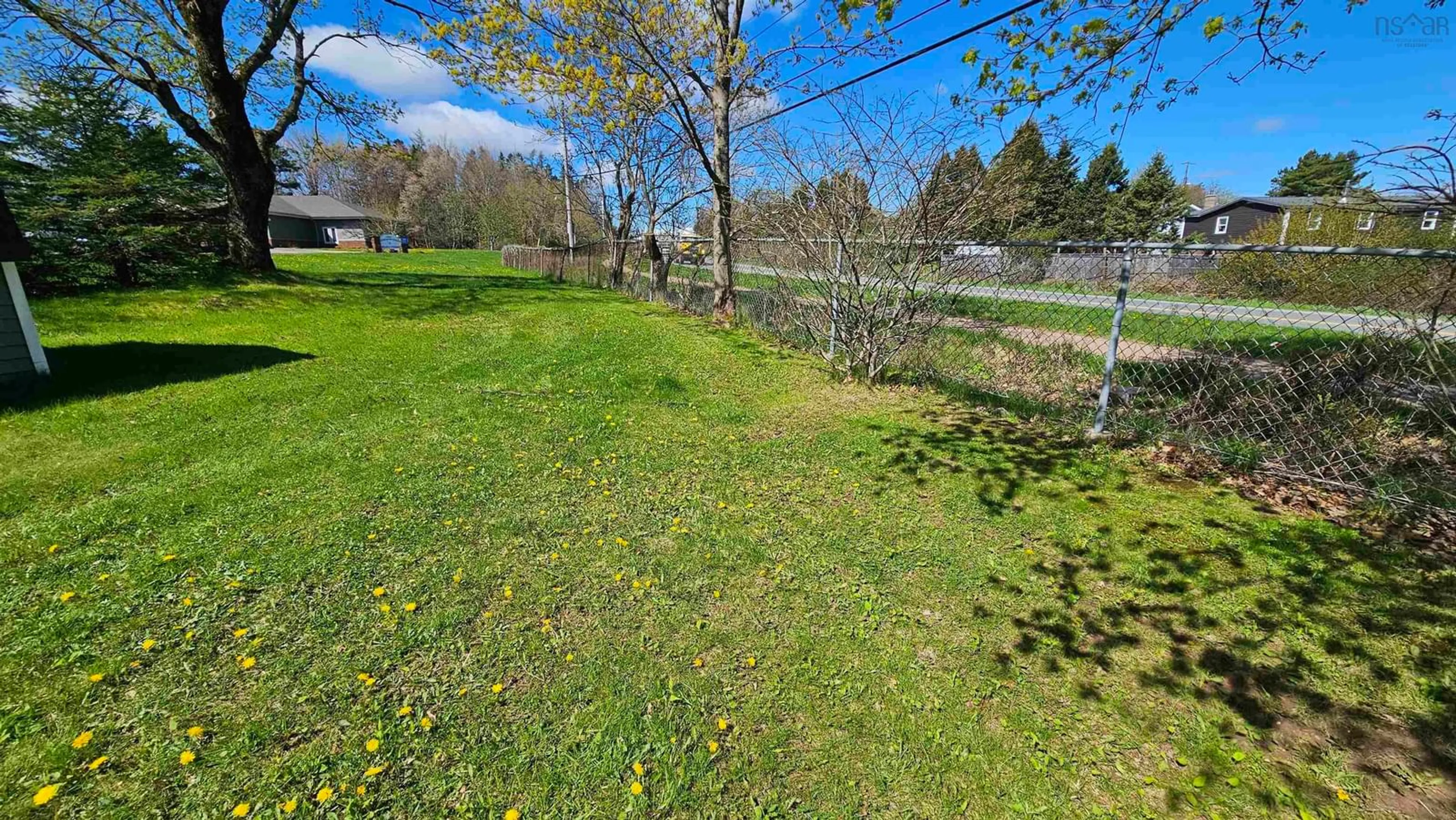 A pic from outside/outdoor area/front of a property/back of a property/a pic from drone, street for 20 James St, Truro Nova Scotia B2N 3A1