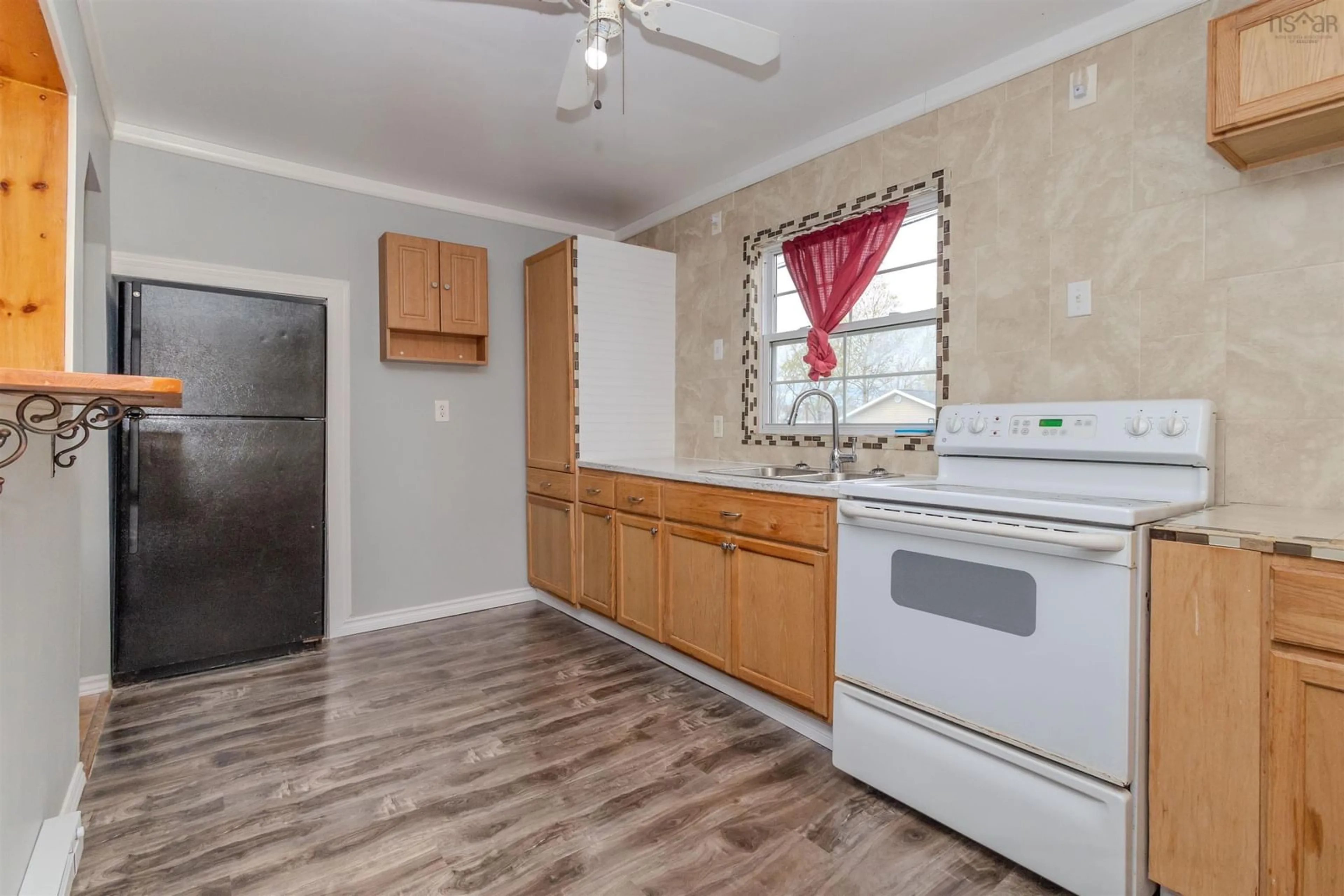 Standard kitchen, unknown for 196 Ashby Rd, Sydney Nova Scotia B1P 2S7