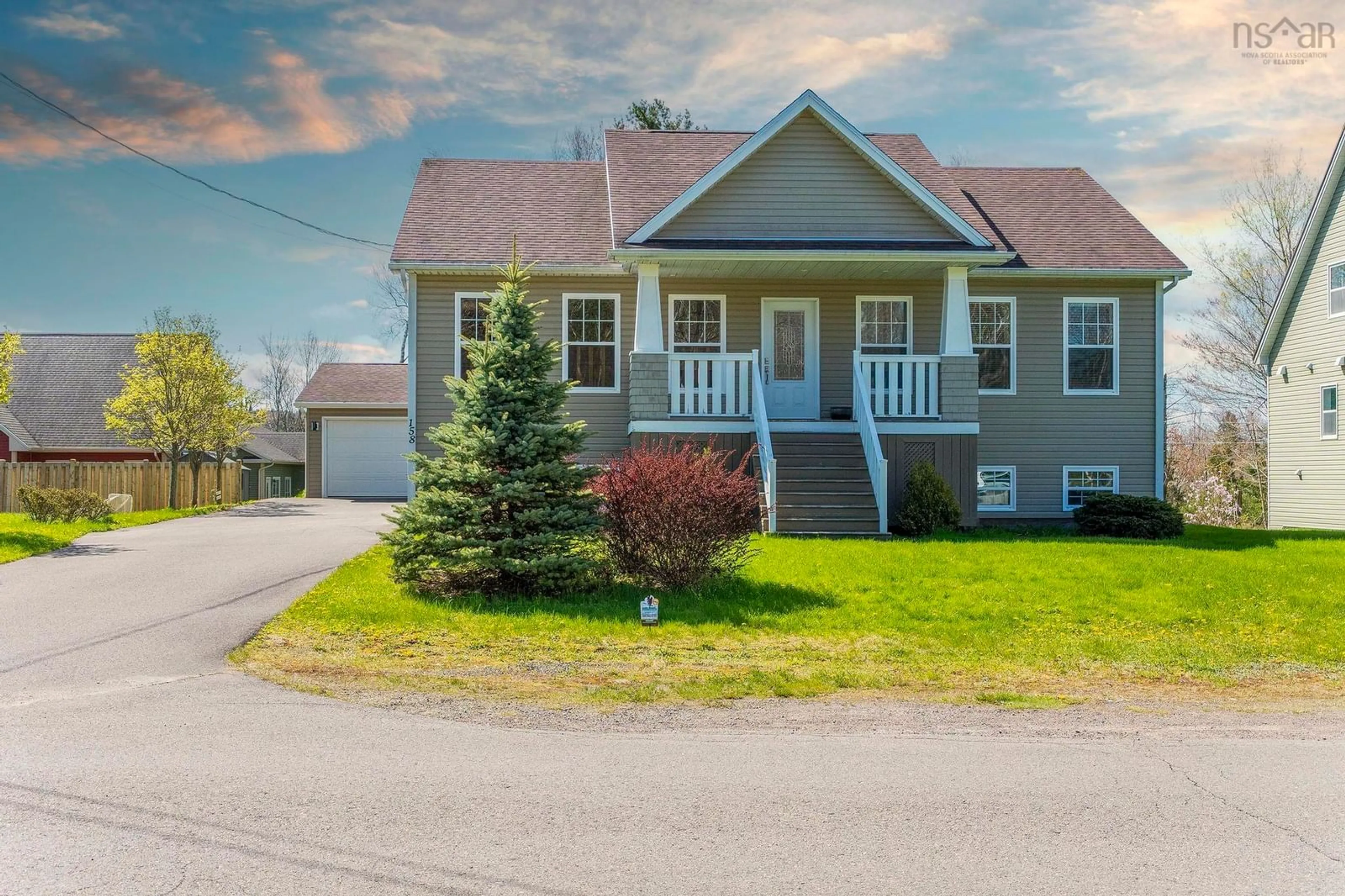 Home with vinyl exterior material, street for 158 Upham Dr, Truro Nova Scotia B2N 0E3