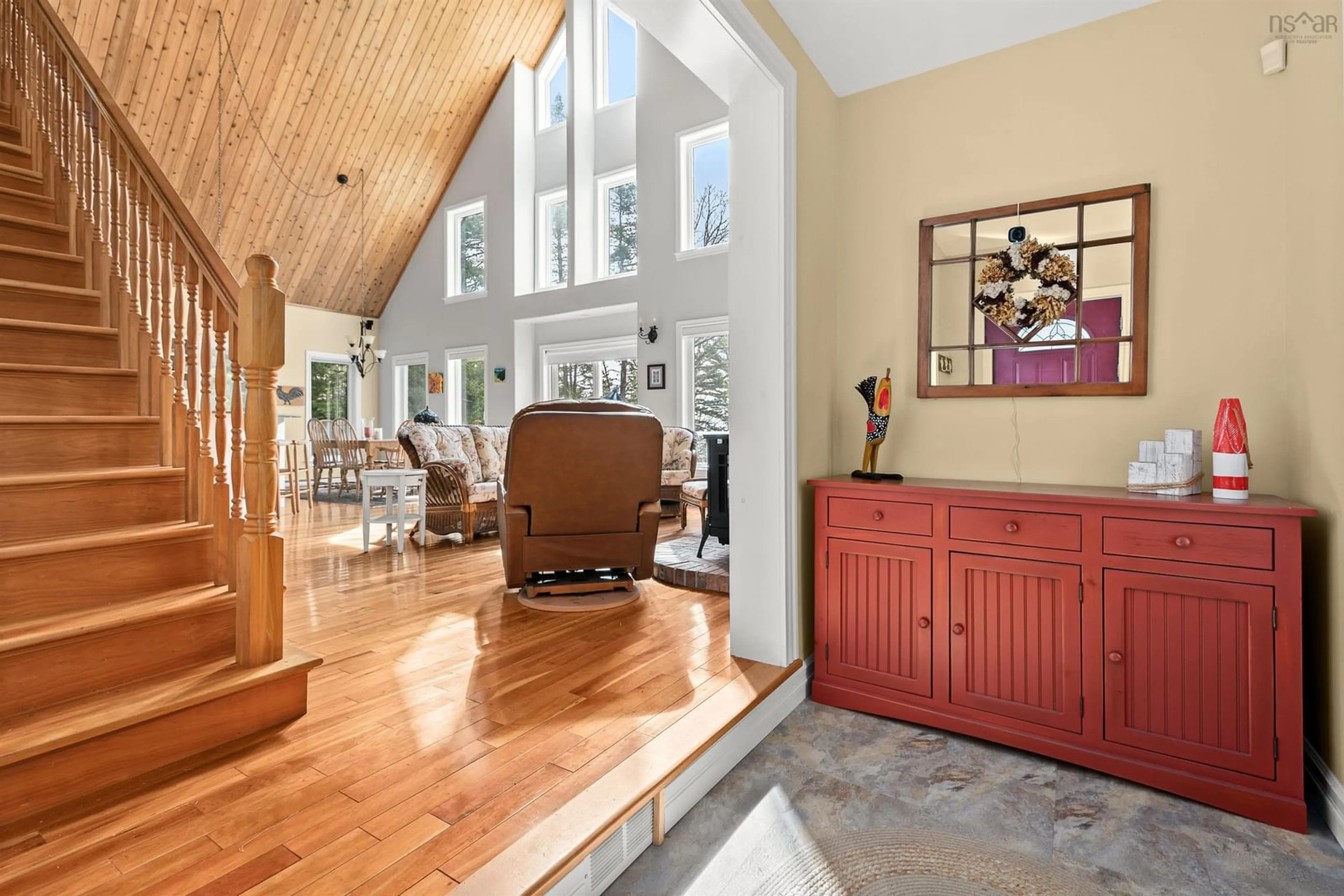 Indoor entryway for 135 Borgalds Shore Dr, Chester Basin Nova Scotia B0J 1K0