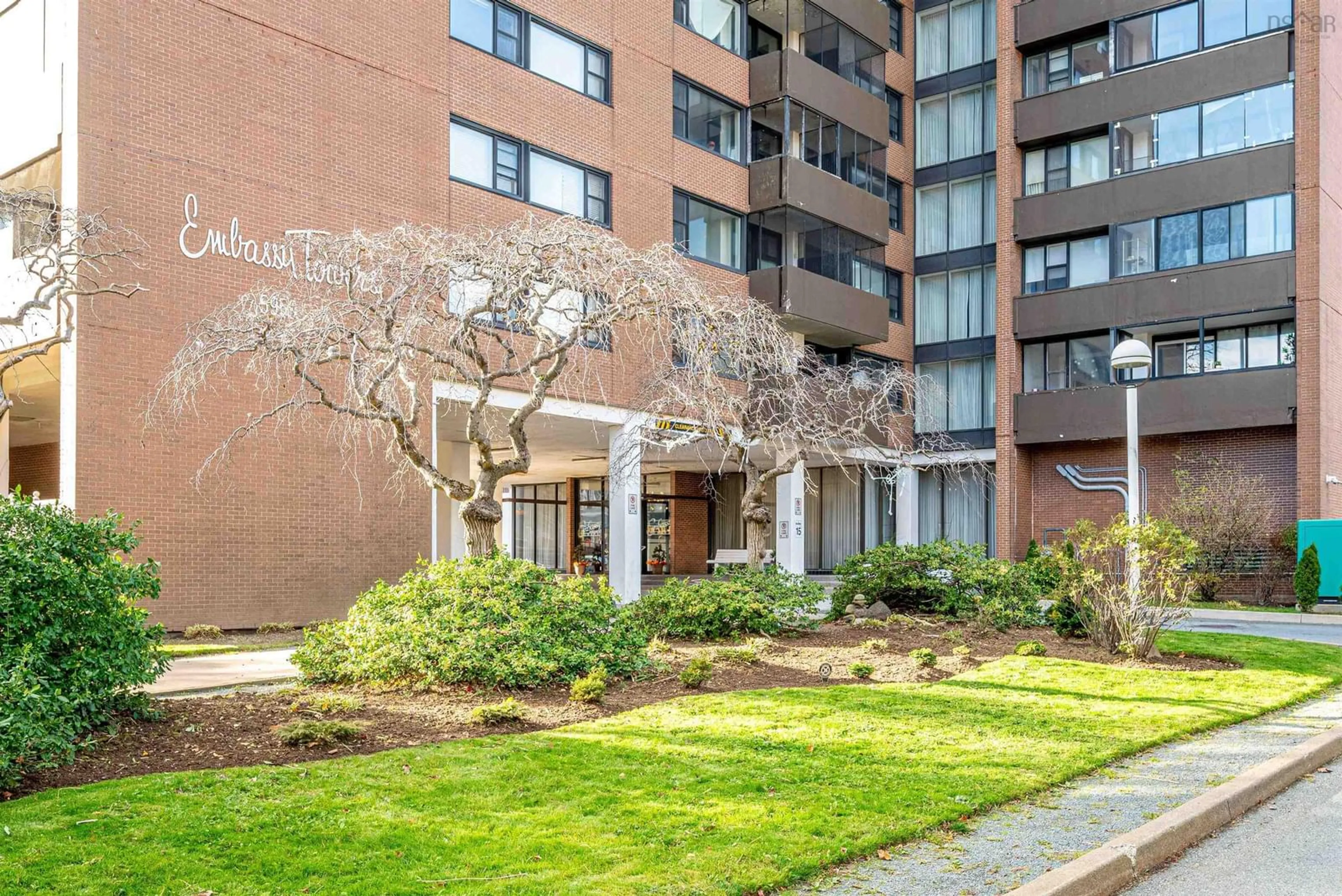 Indoor foyer for 5959 Spring Garden Rd #210, Halifax Nova Scotia B3H 1Y5