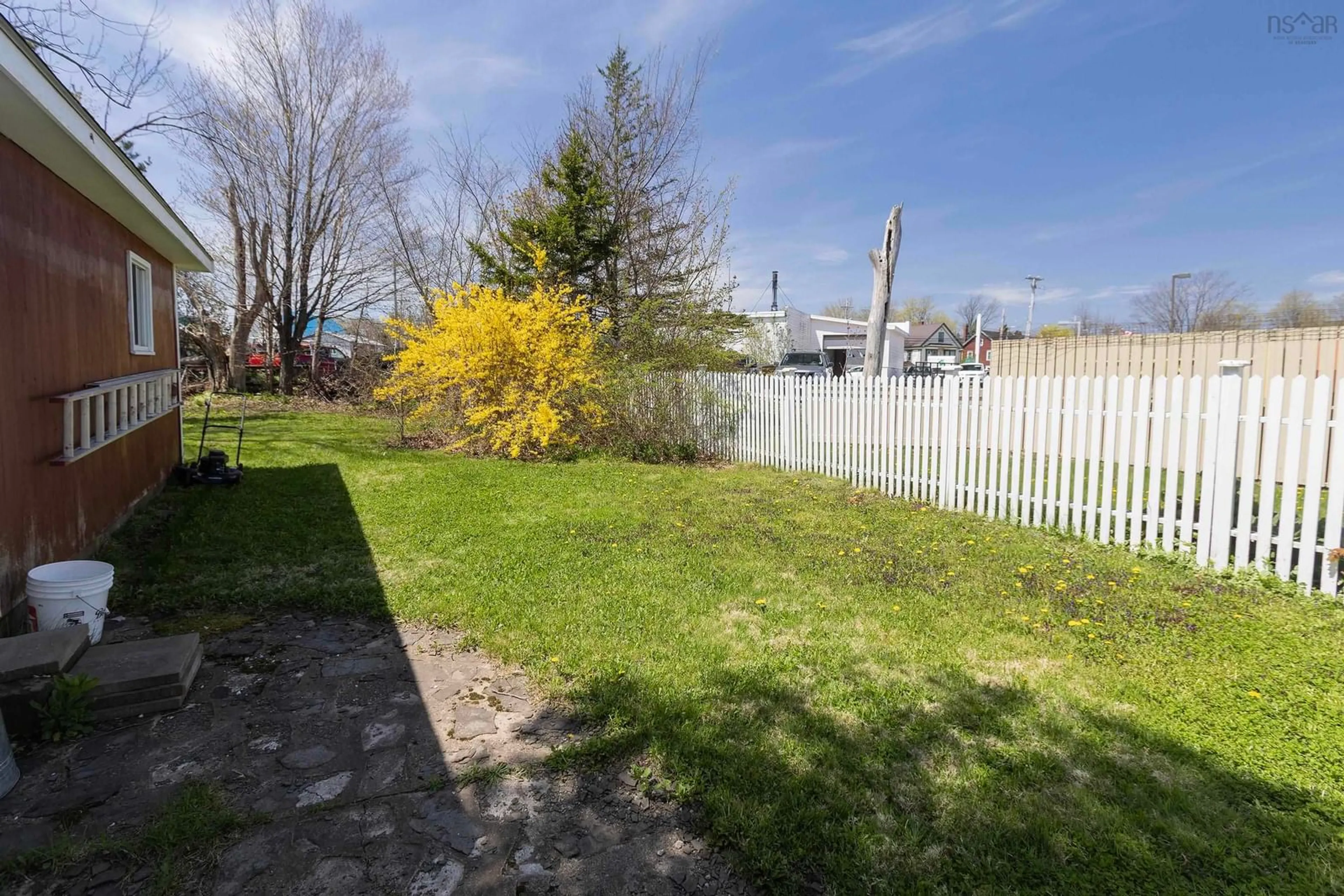 Patio, street for 49 Chapel St, Parrsboro Nova Scotia B0M 1S0