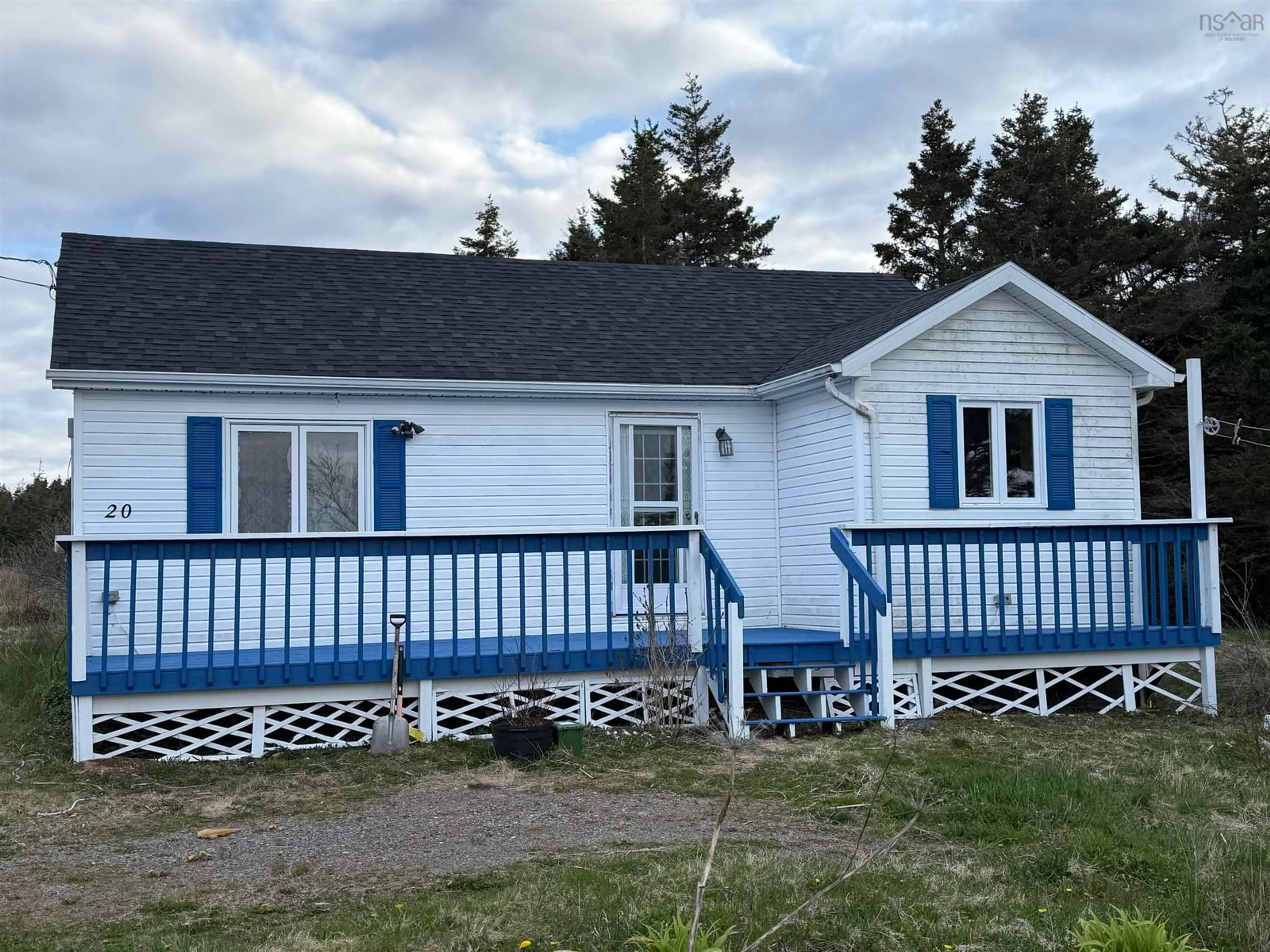 Home with vinyl exterior material, building for 20 Campbells Lane, Main-À-Dieu Nova Scotia B1C 1V6