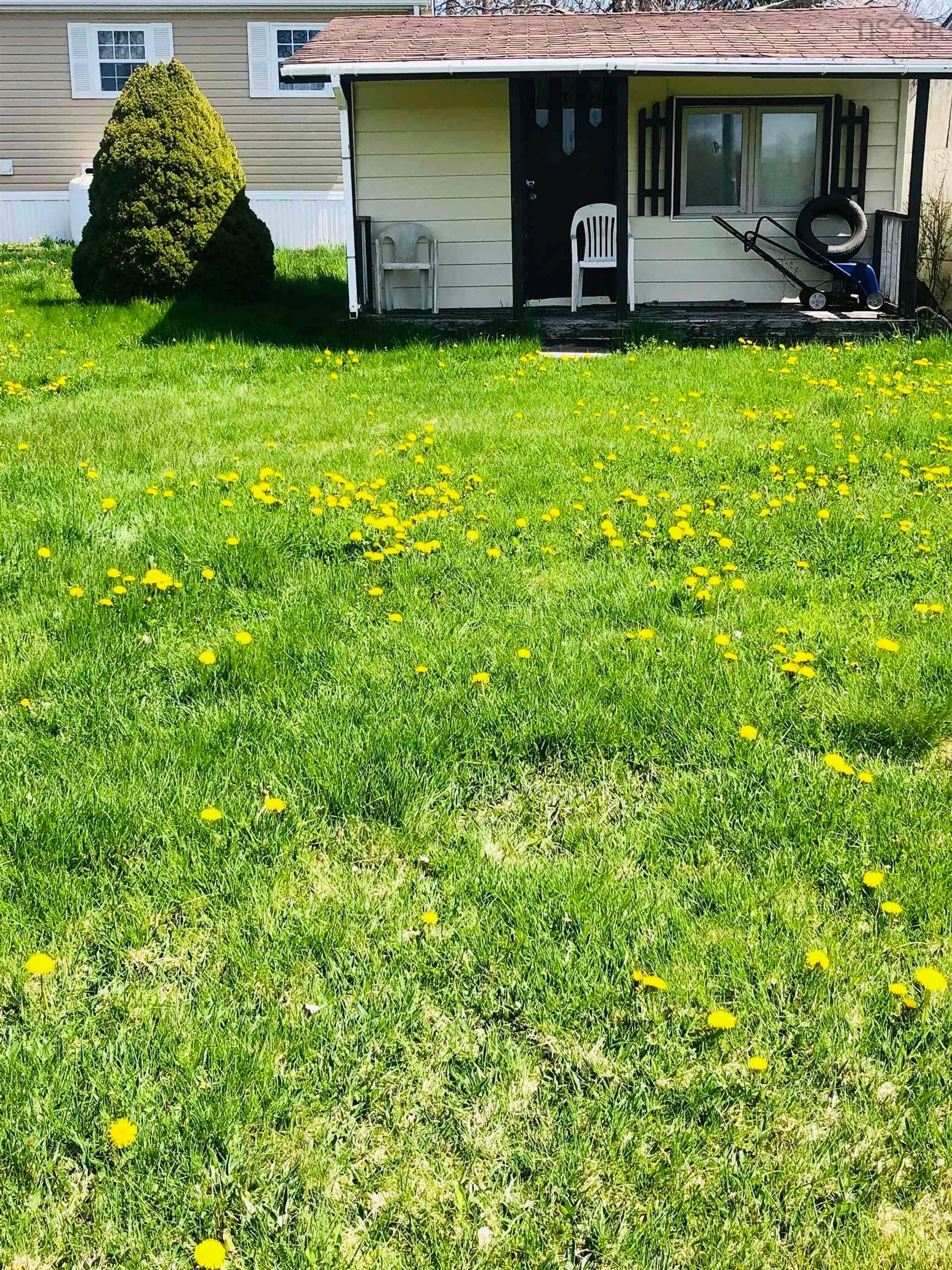 A pic from outside/outdoor area/front of a property/back of a property/a pic from drone, street for 5 Bugden St, Sydney Mines Nova Scotia B1V 1Z8
