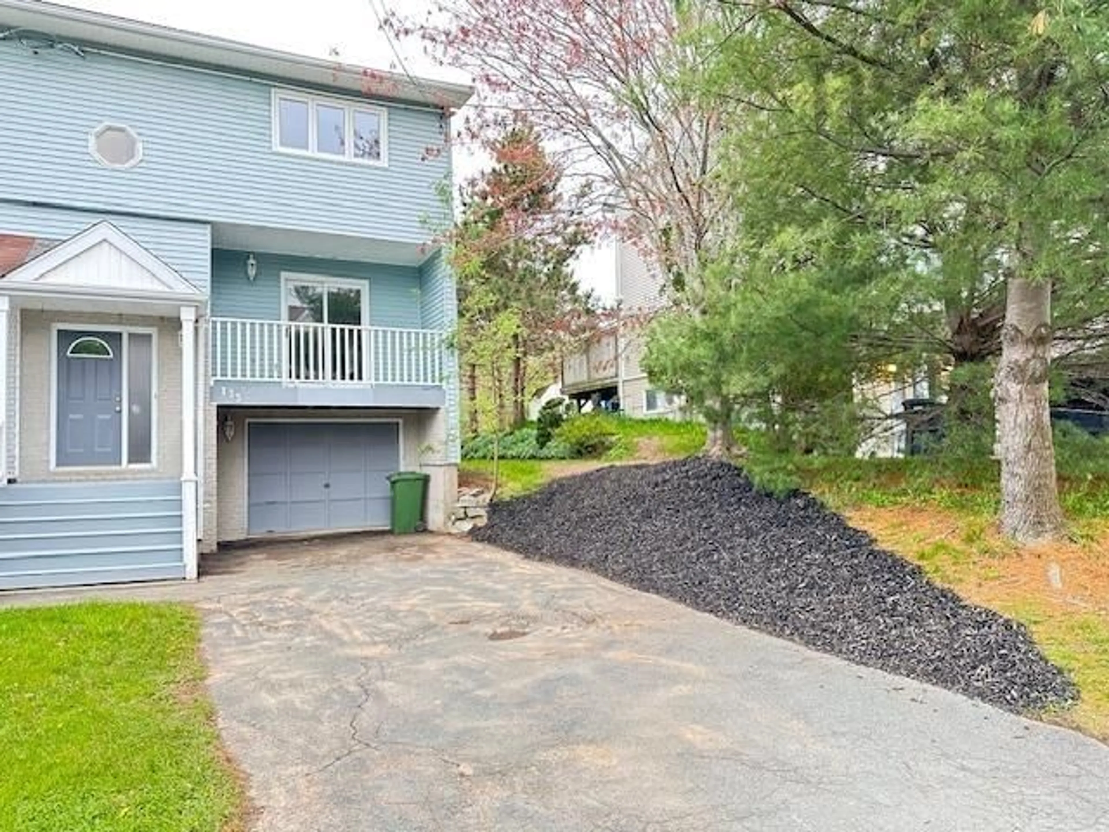 Unknown for 133 Roy Cres, Bedford Nova Scotia B4A 3J6