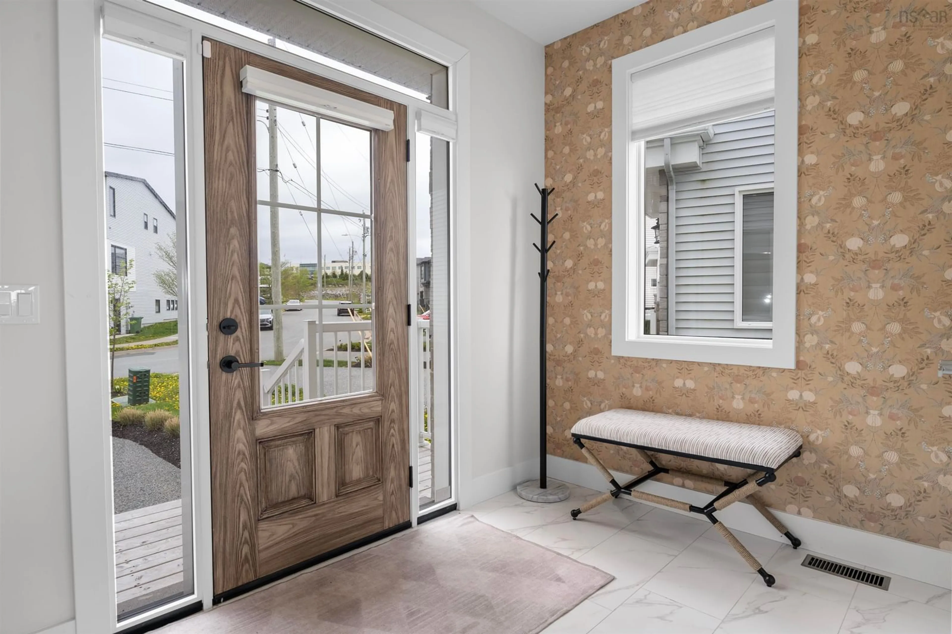 Indoor entryway for 31 Darjeeling Dr, Halifax Nova Scotia B3P 2K9