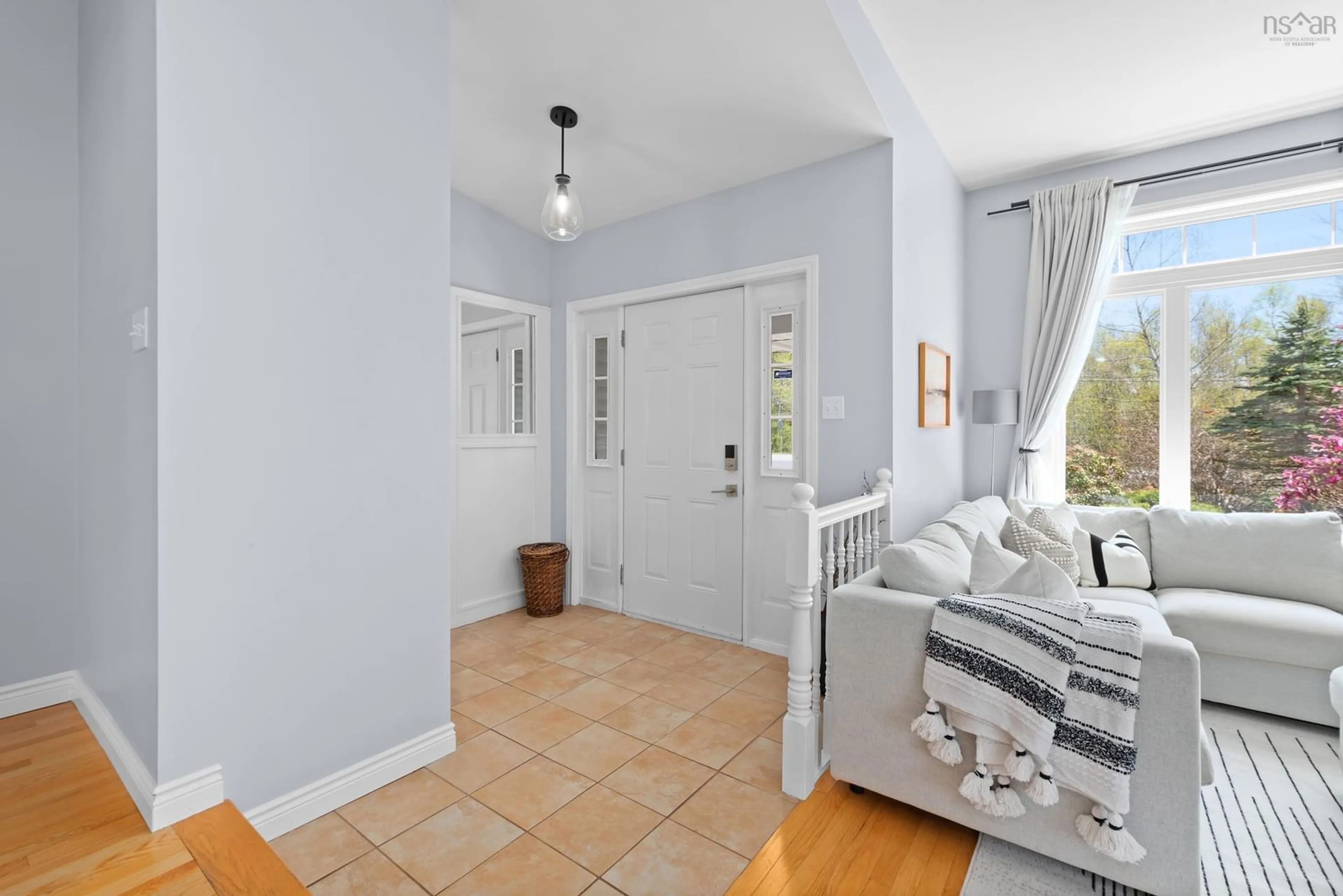 Indoor entryway for 32 Winley Dr, Windsor Junction Nova Scotia B2T 1A4