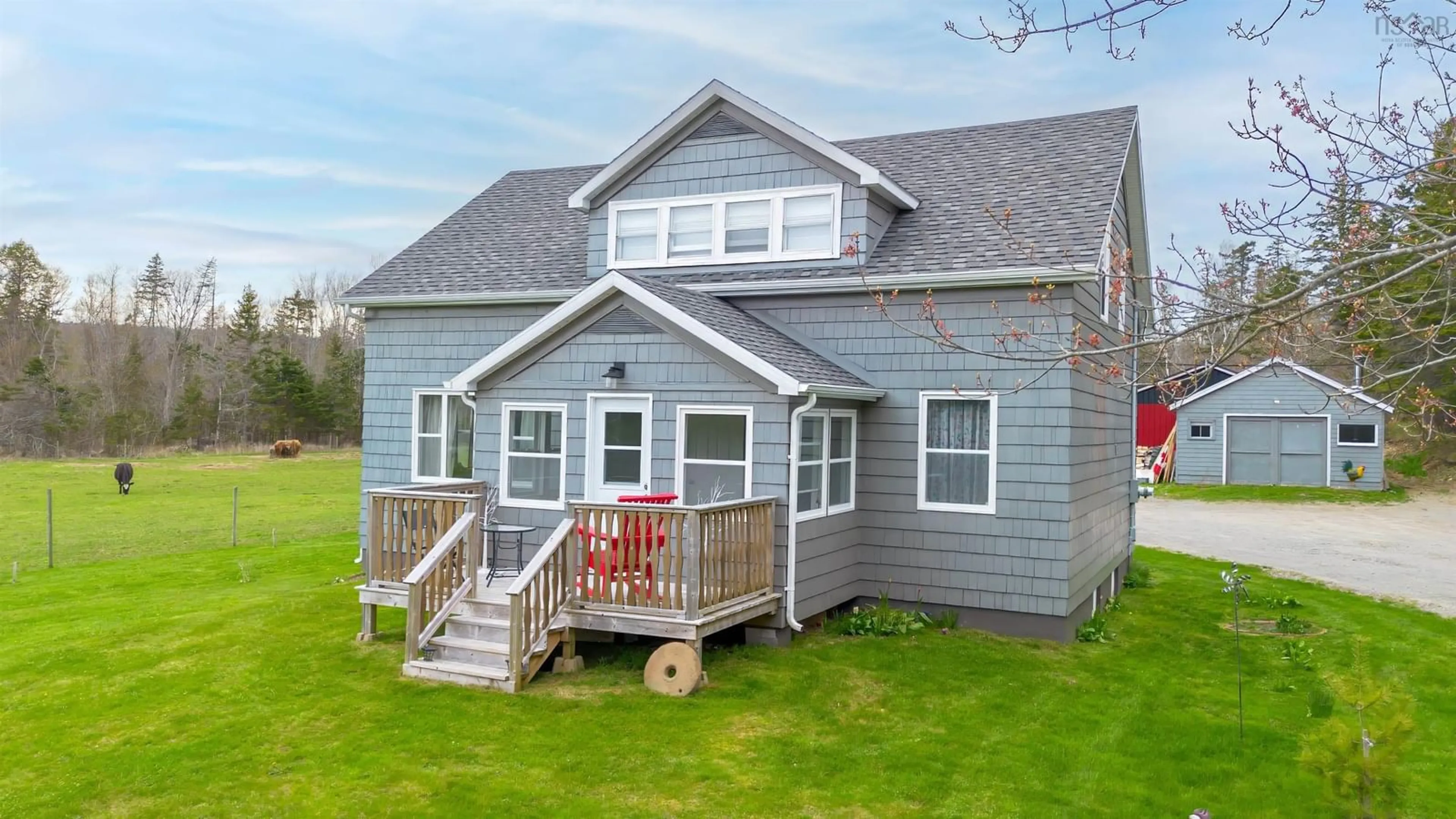 Home with vinyl exterior material, unknown for 2792 Grand Mira North Rd, Marion Bridge Nova Scotia B1K 1B1