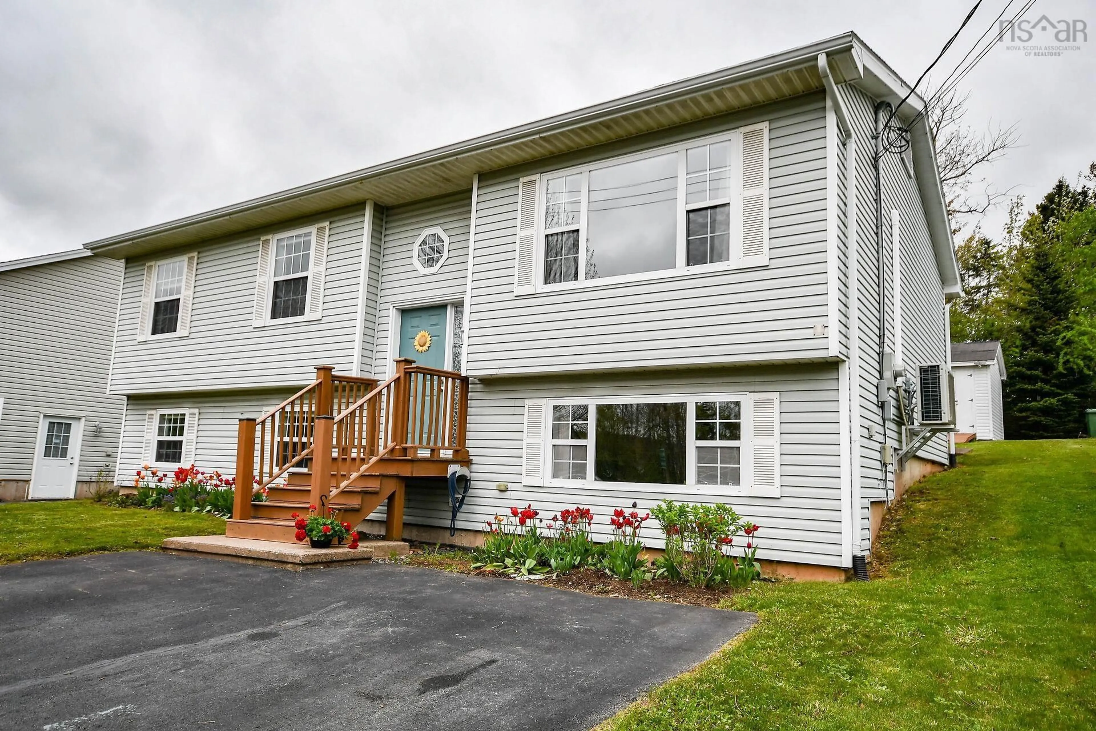 Home with vinyl exterior material, unknown for 209 Beaver Bank Rd, Beaver Bank Nova Scotia B4E 1J8