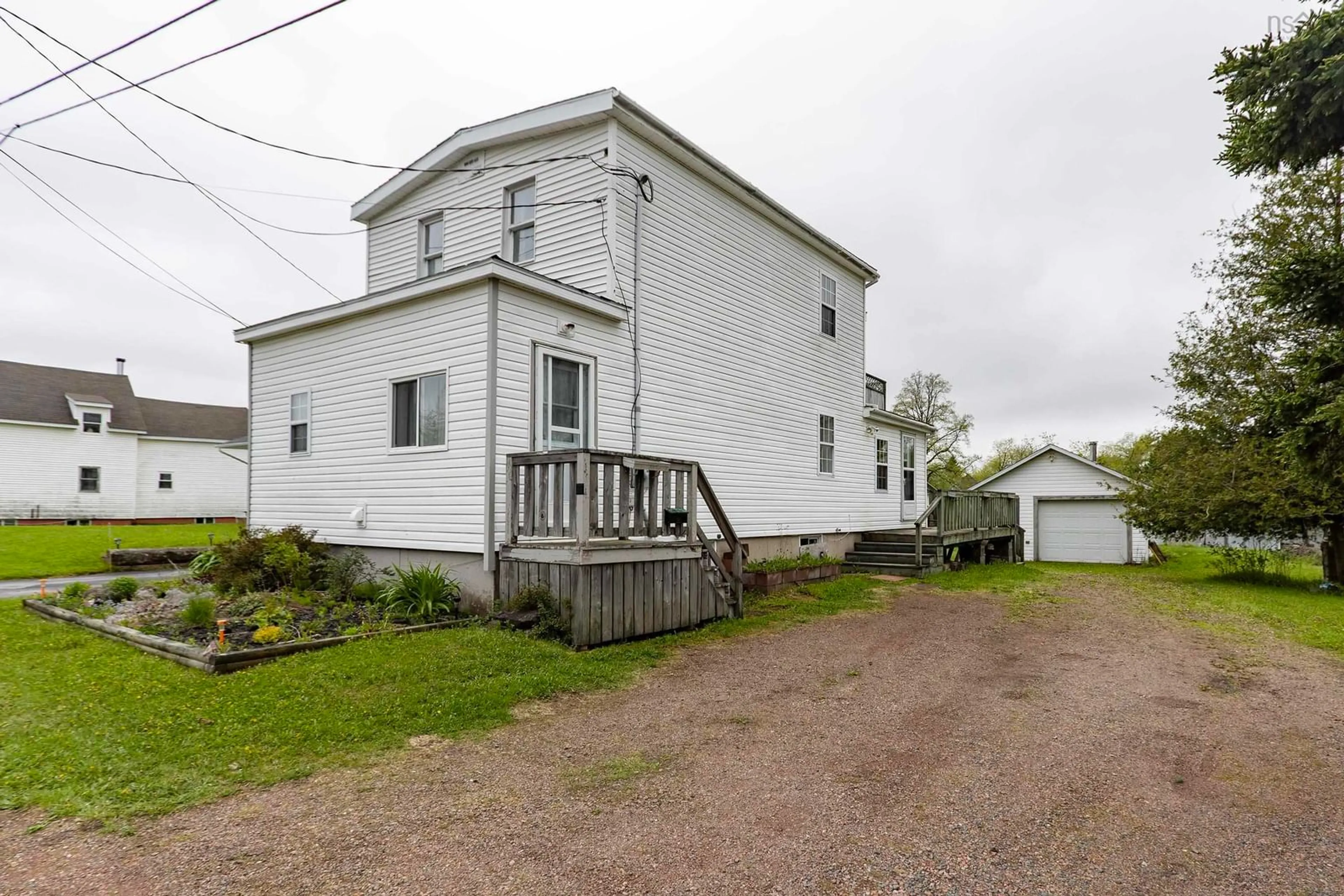 A pic from outside/outdoor area/front of a property/back of a property/a pic from drone, building for 39 Patterson Street, Amherst Nova Scotia B4H 1G6